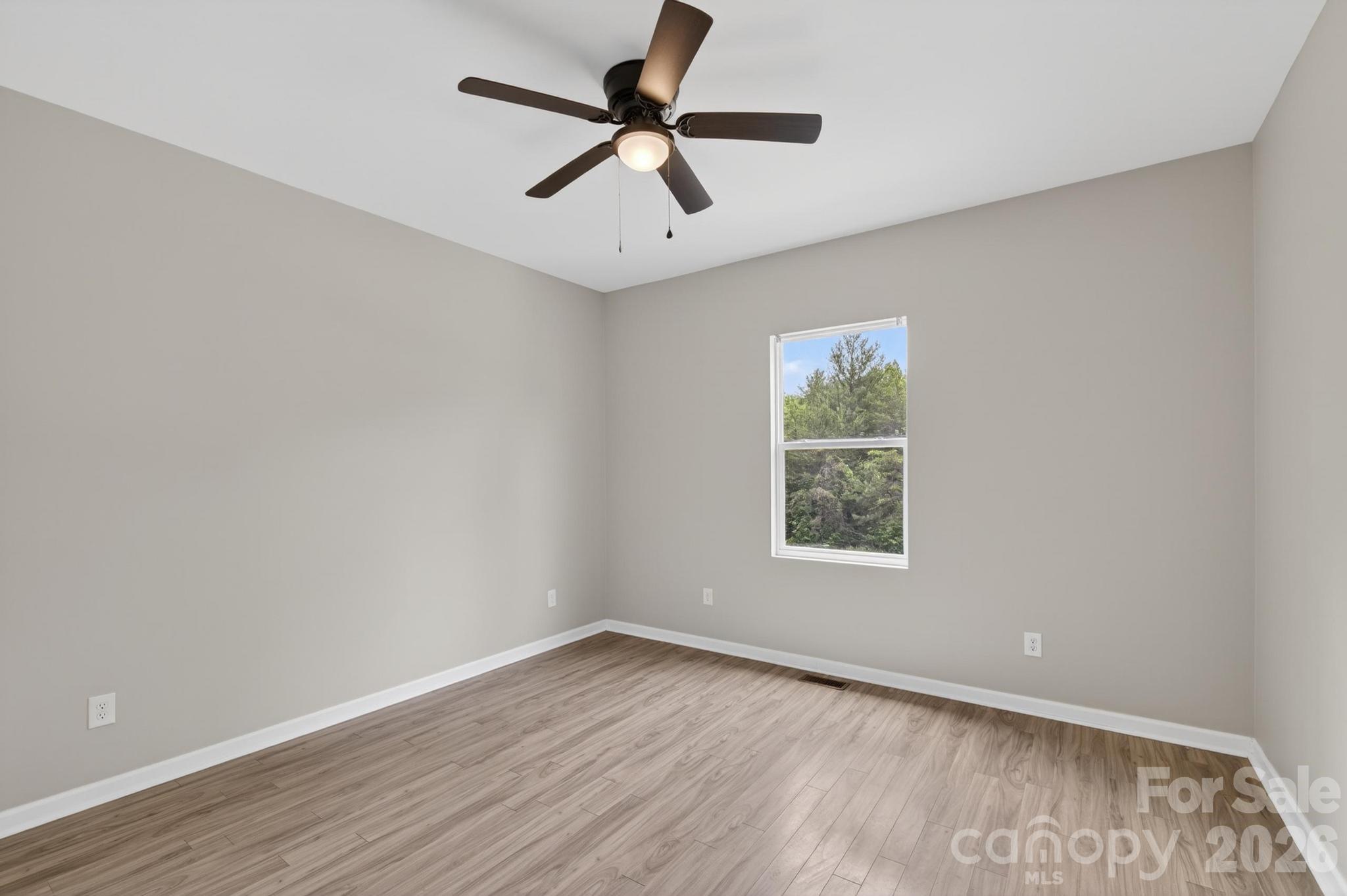 2119 South Road — Morganton