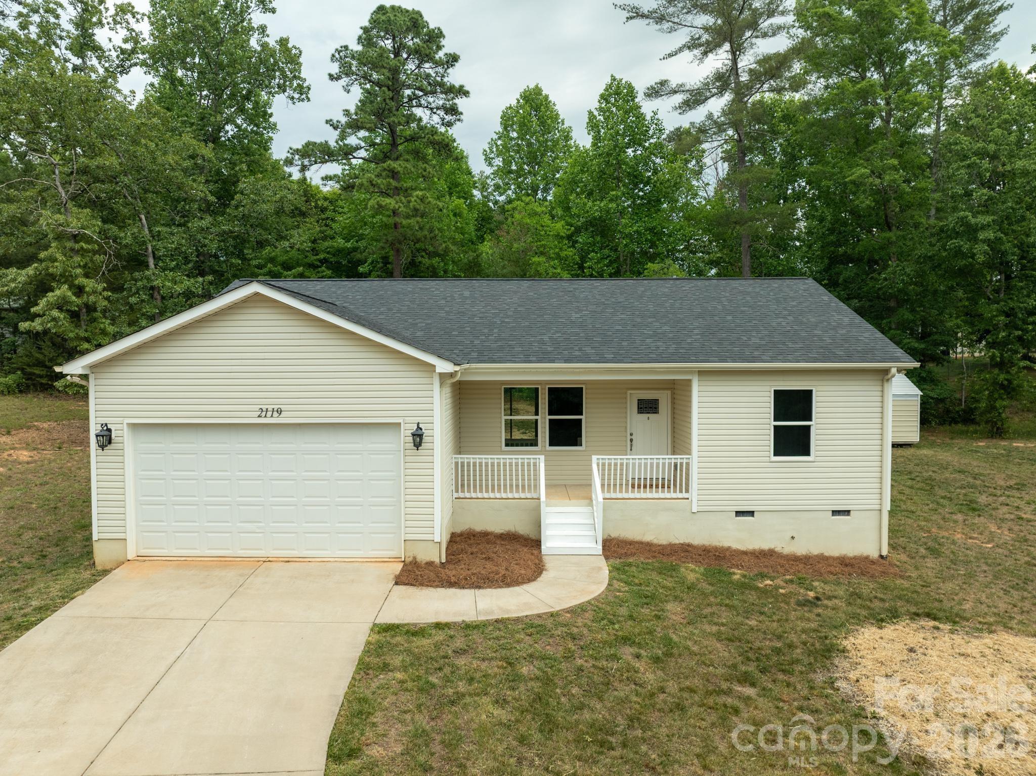 2119 South Road — Morganton