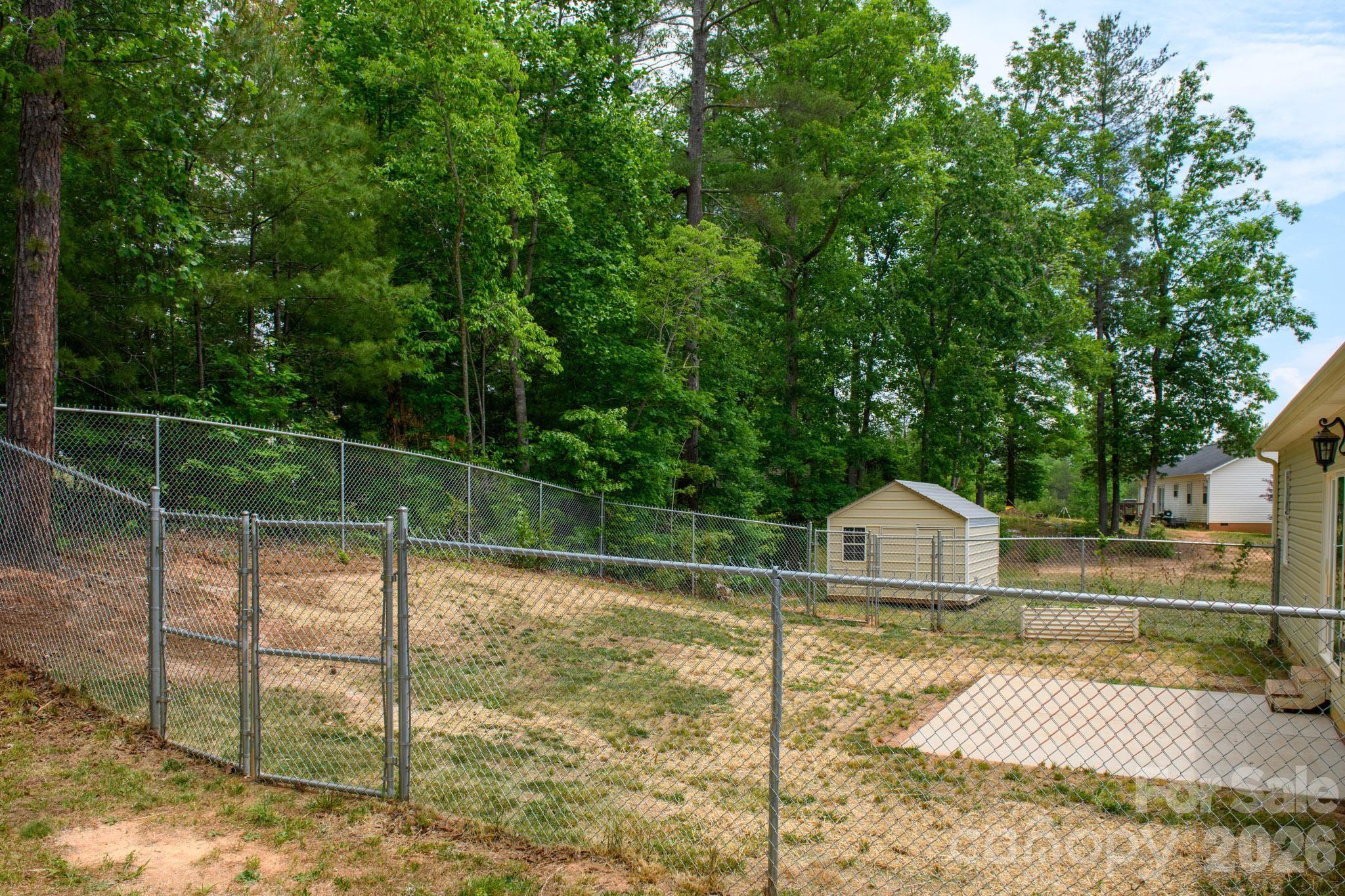 2119 South Road — Morganton