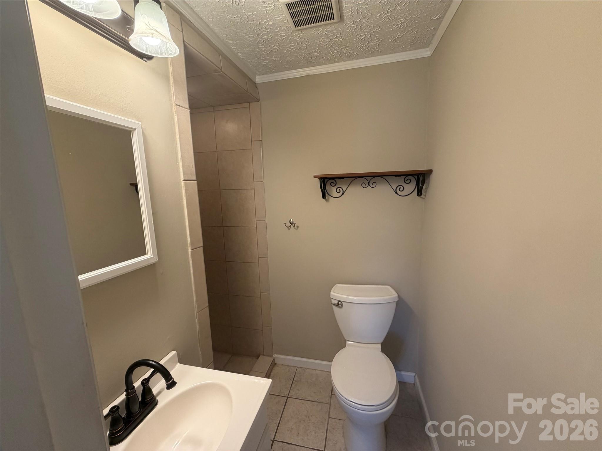 617 Oakwood Lane — Gastonia
