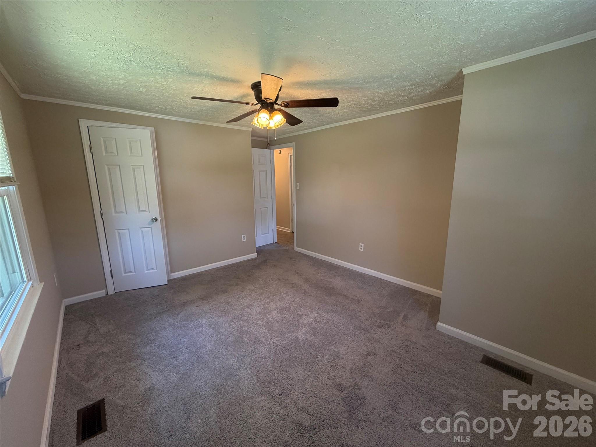 617 Oakwood Lane — Gastonia