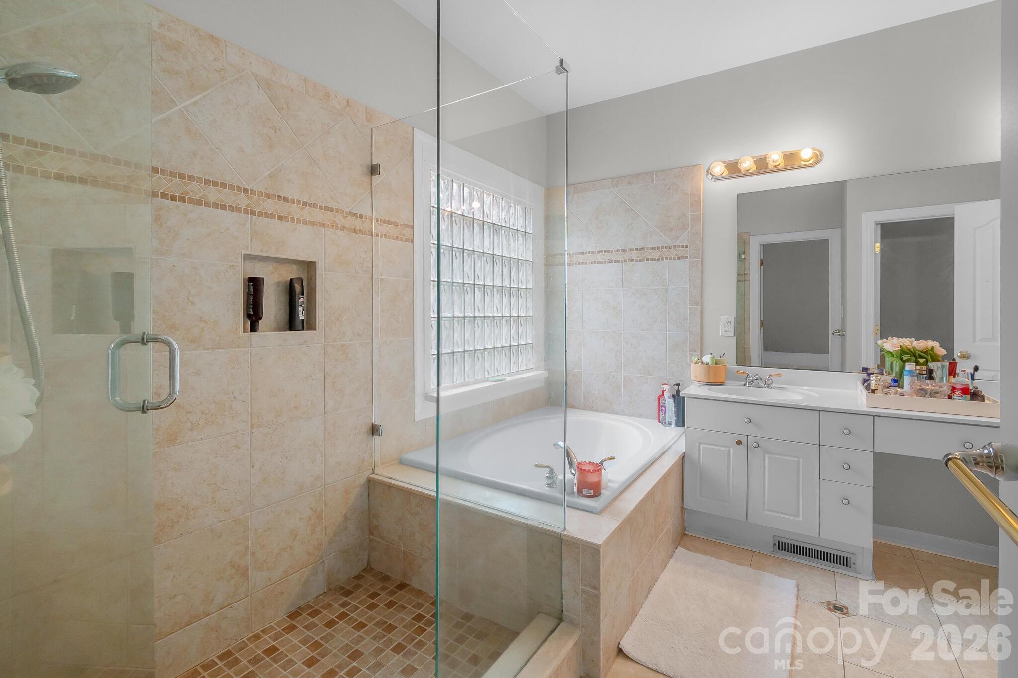 11537 Mcginns Trace Court — Charlotte