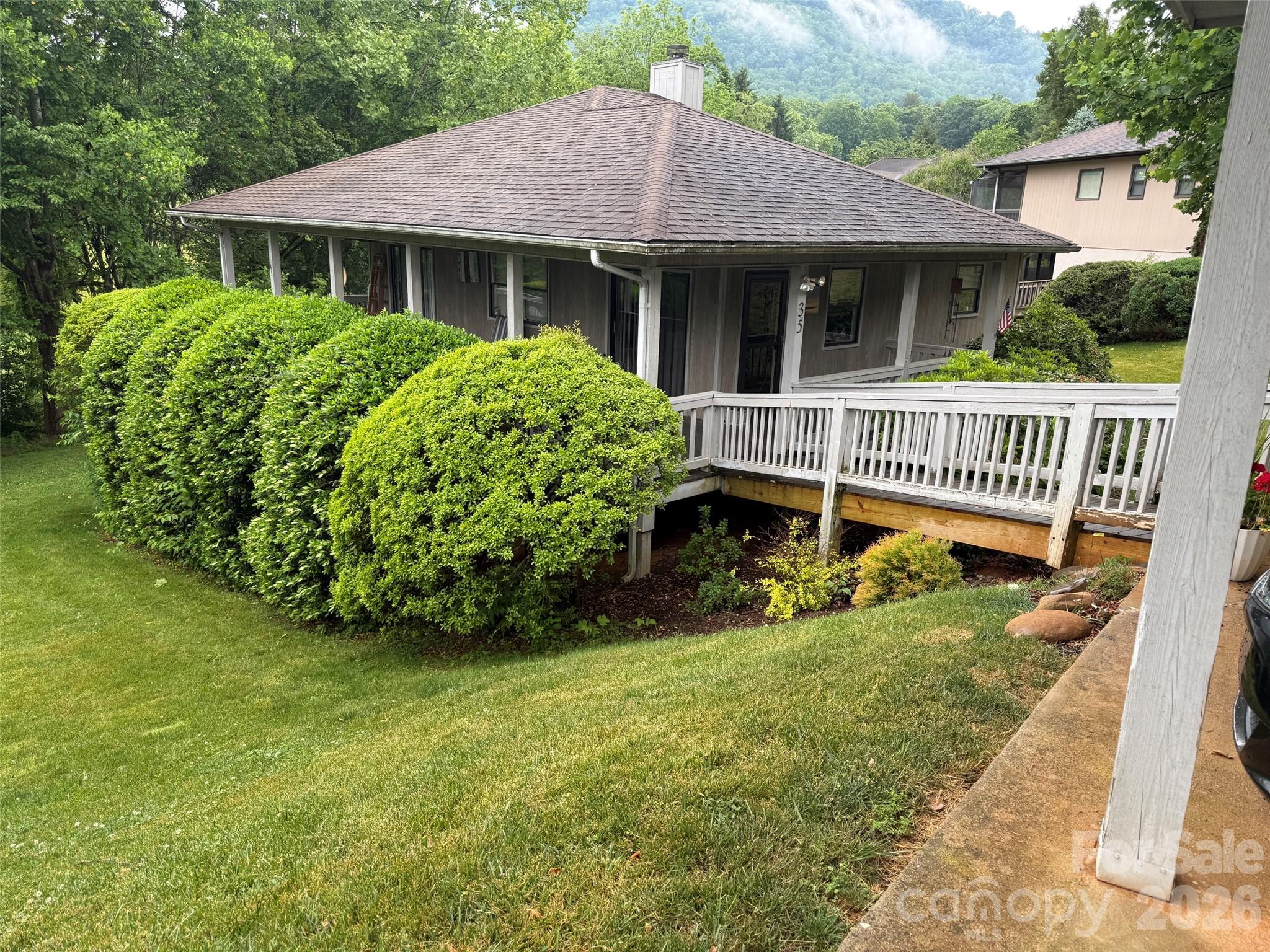 35 Talon Court — Waynesville