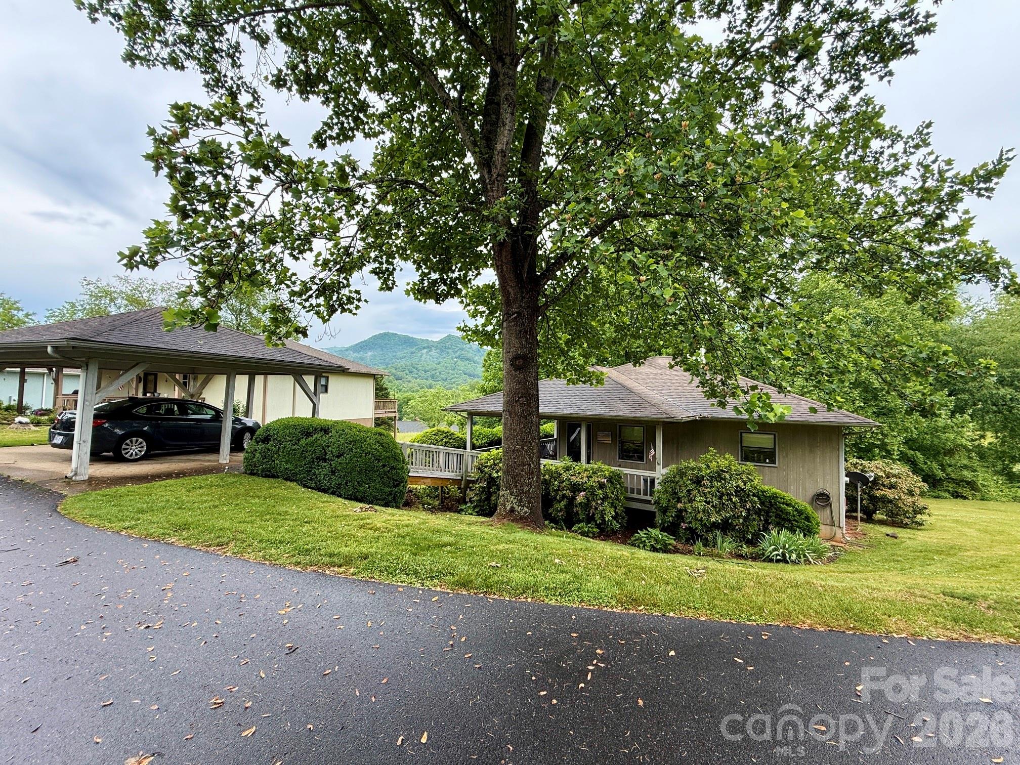 35 Talon Court — Waynesville
