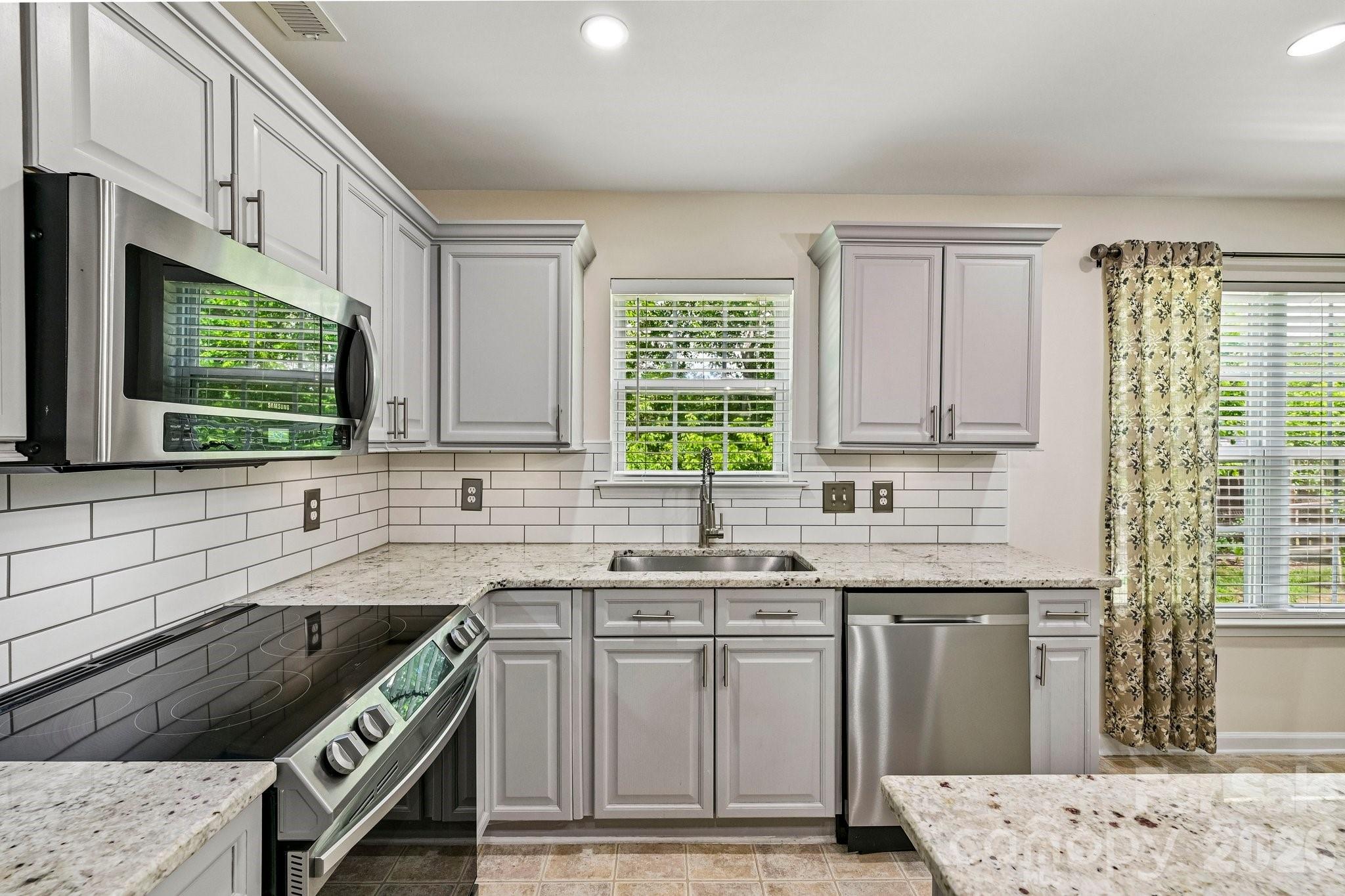 127 Elrosa Road — Mooresville
