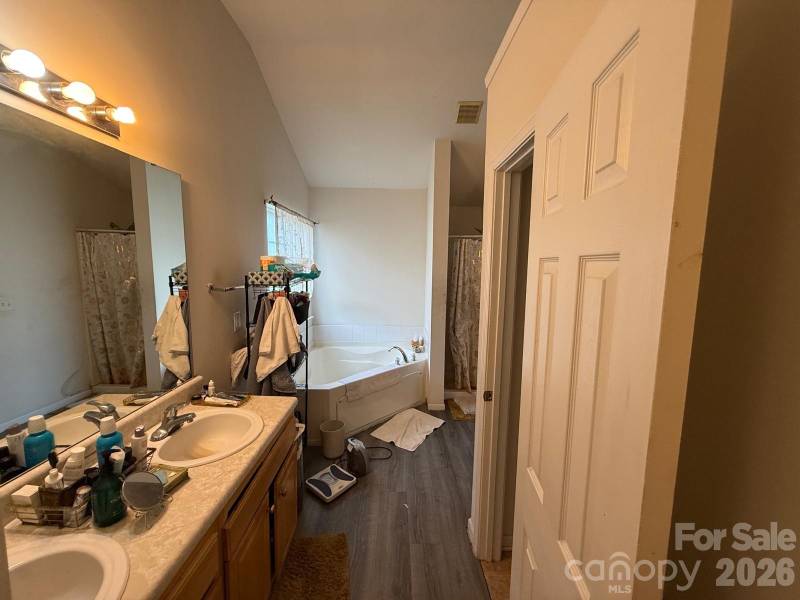 5102 Eagle Creek Drive — Charlotte