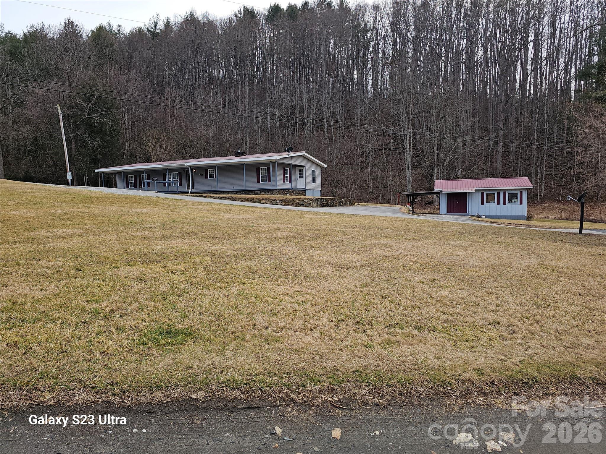656 Water Street — Bakersville