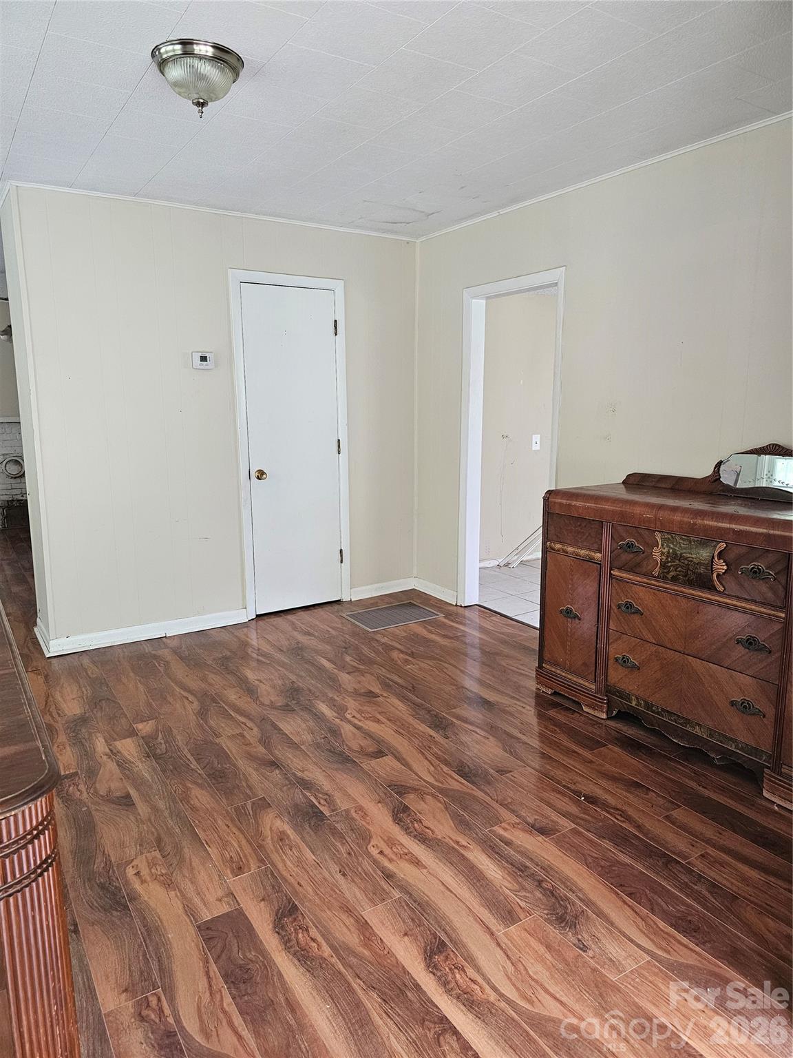 656 Water Street — Bakersville