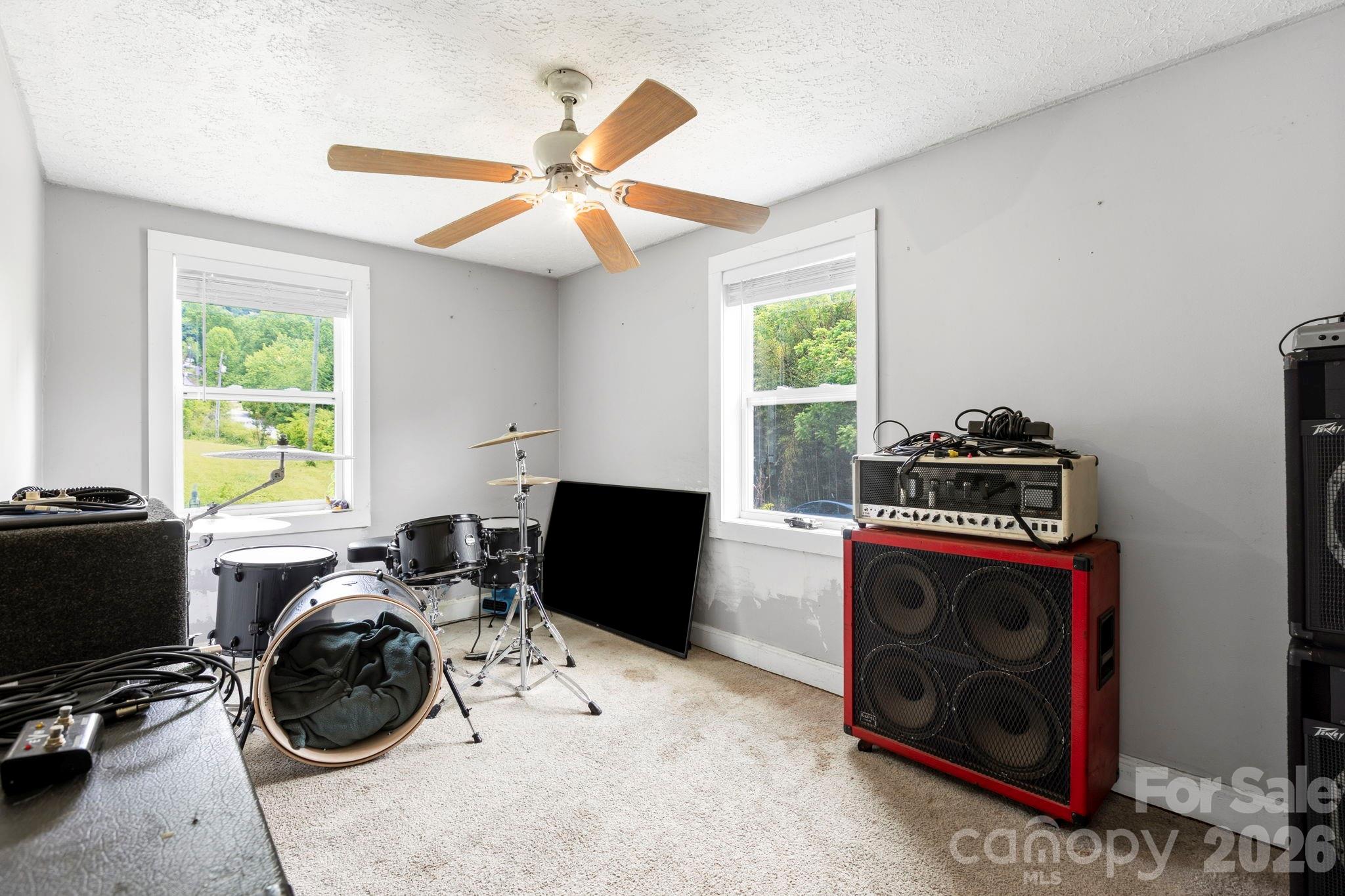 4 Mountain View Road — Asheville