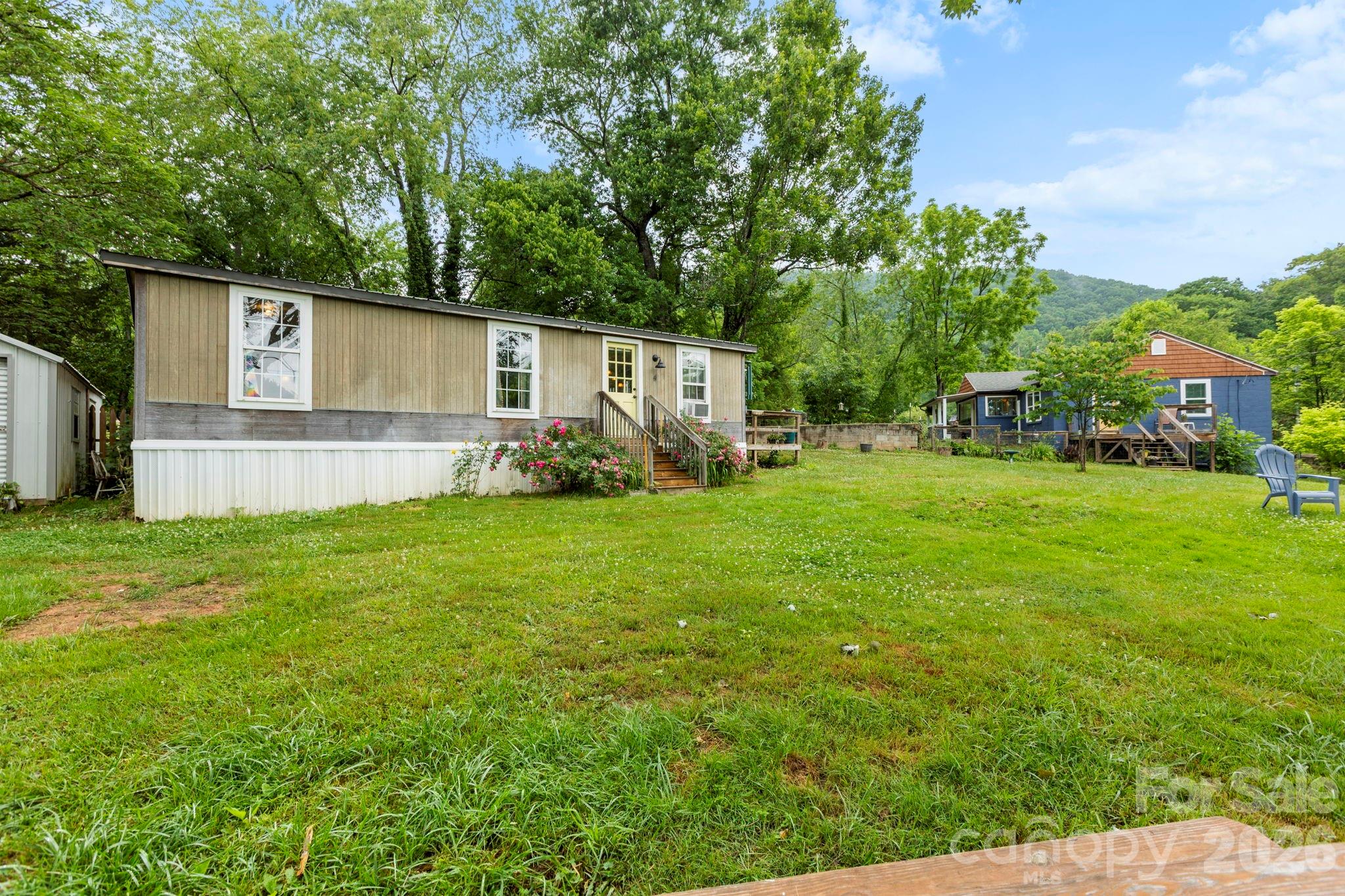 4 Mountain View Road — Asheville