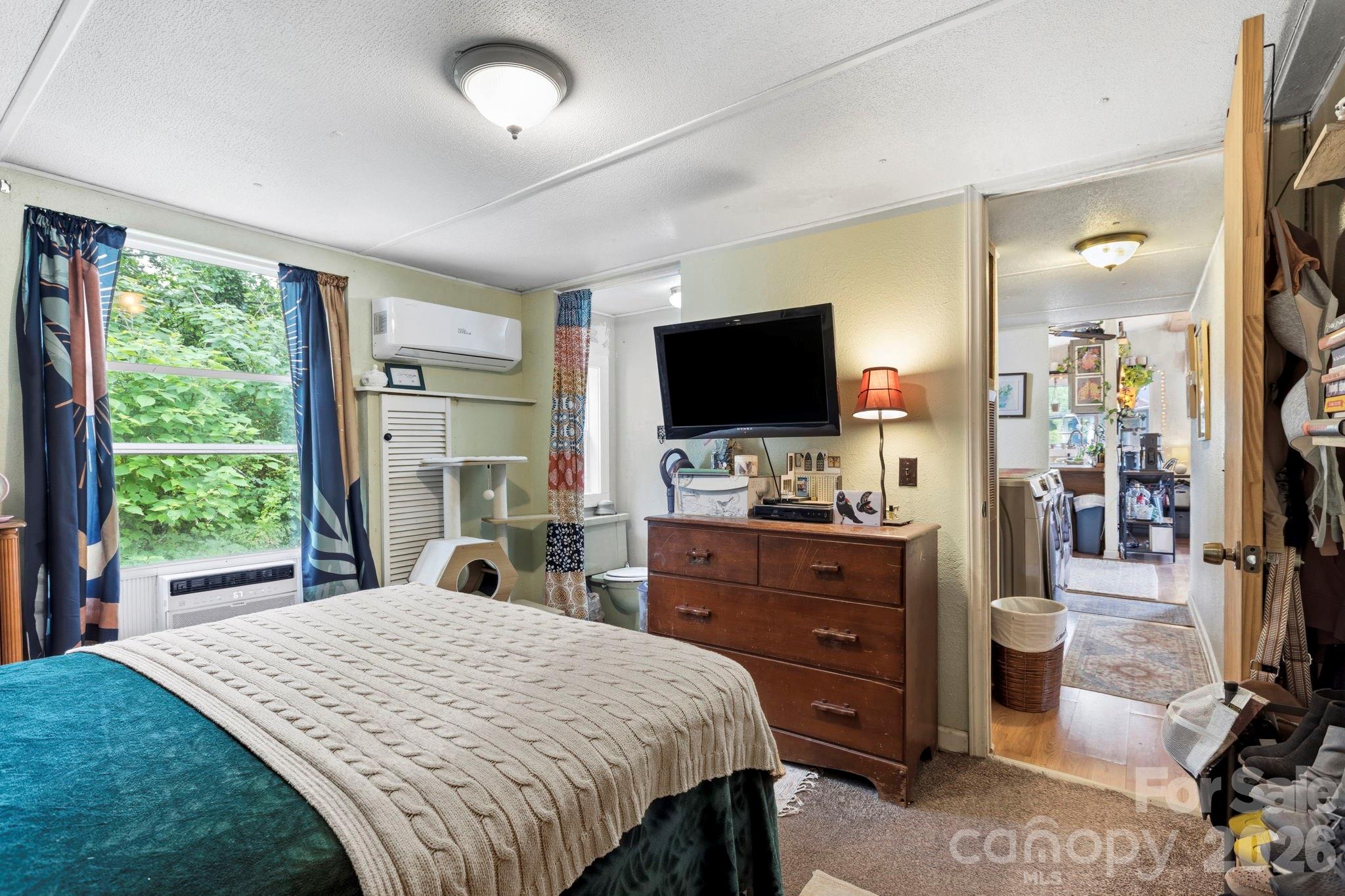 4 Mountain View Road — Asheville