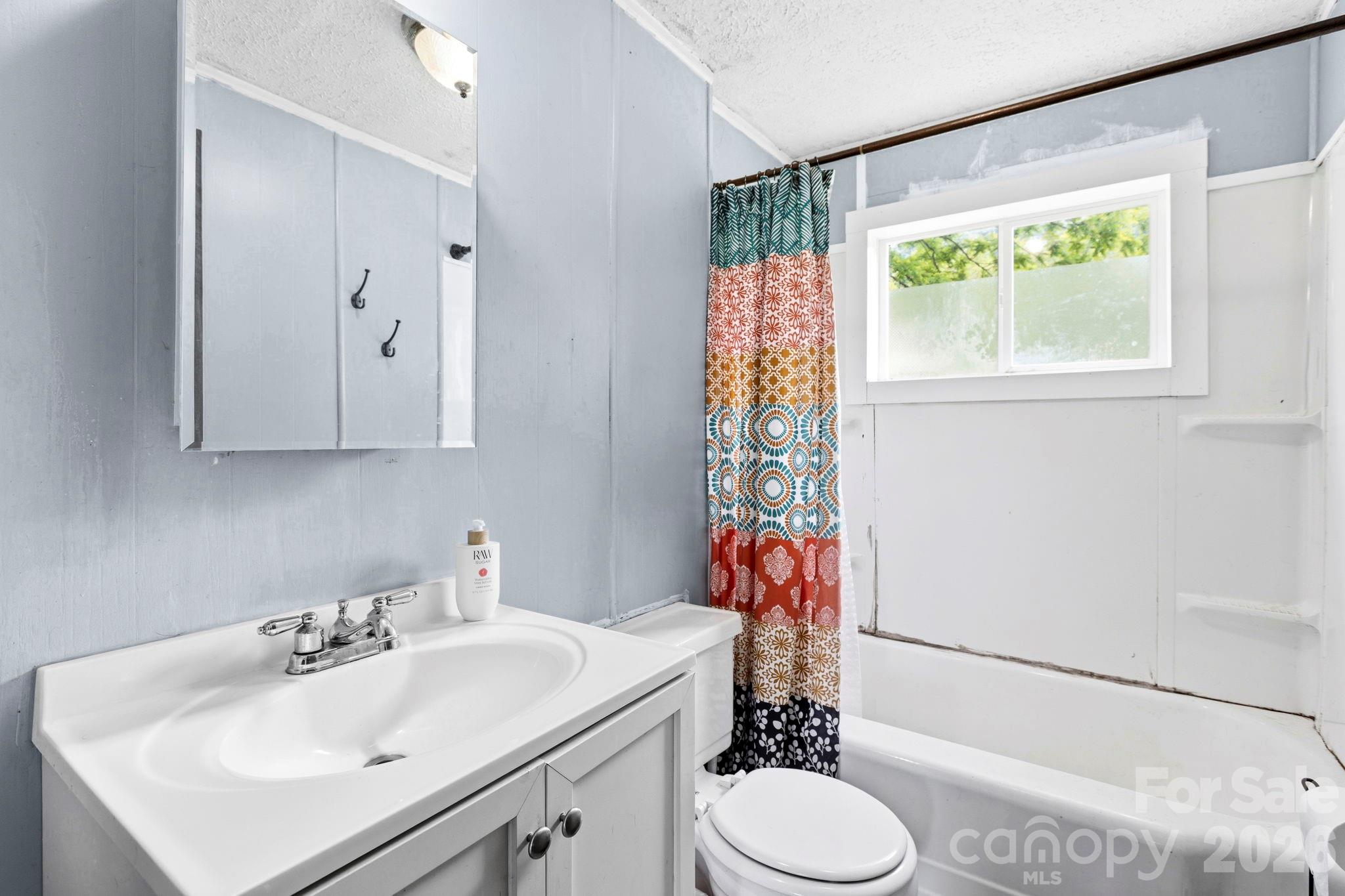 4 Mountain View Road — Asheville