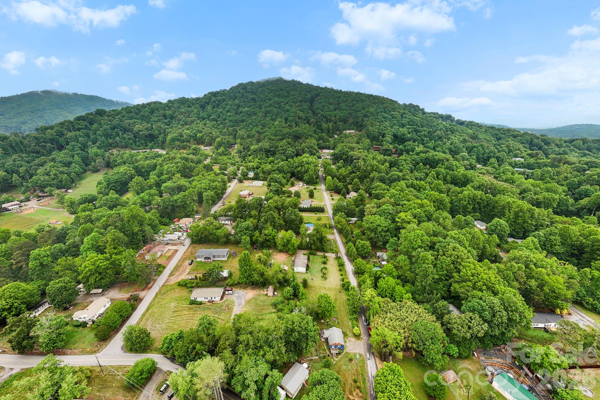 4 Mountain View Road — Asheville