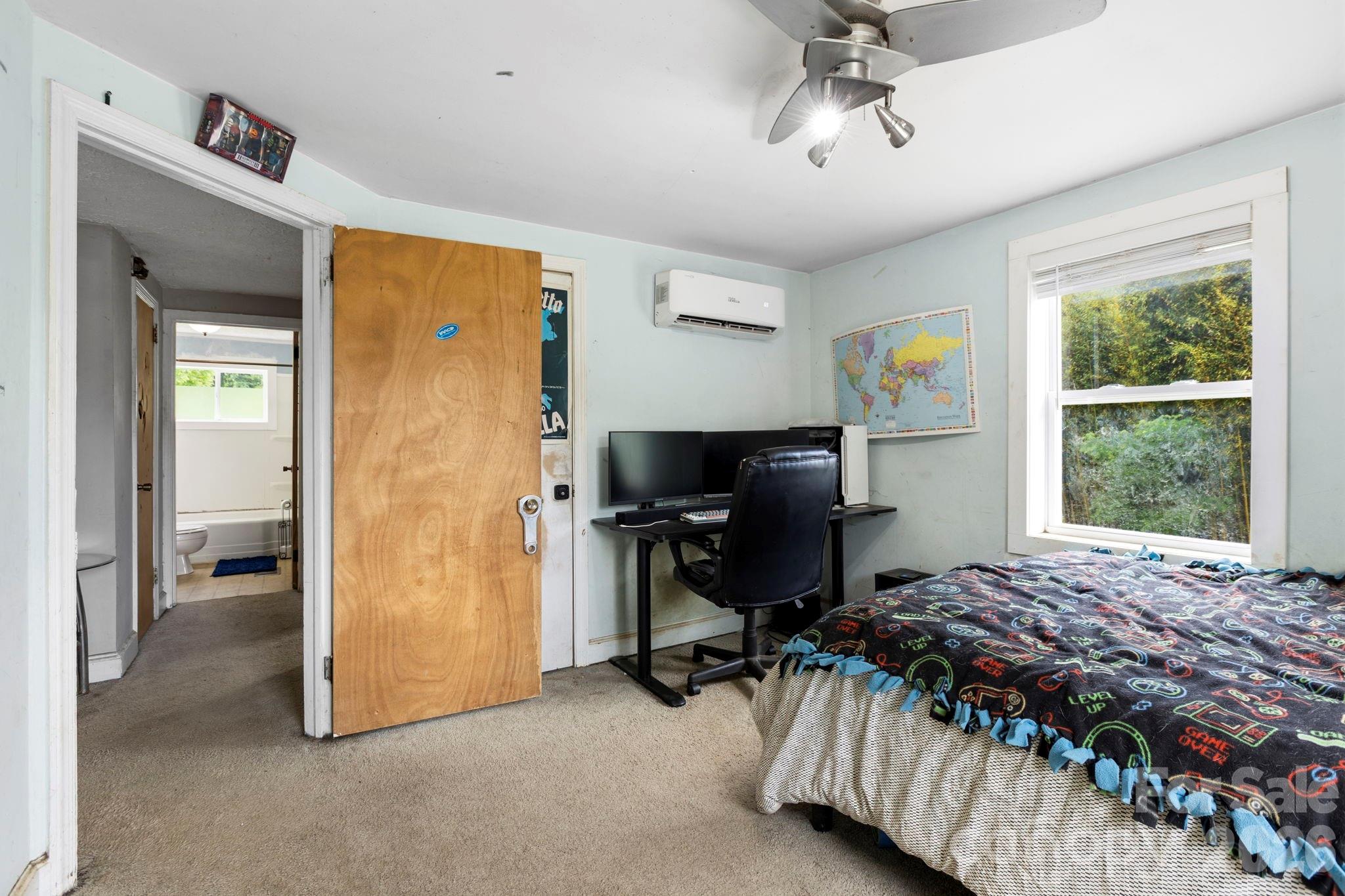 4 Mountain View Road — Asheville
