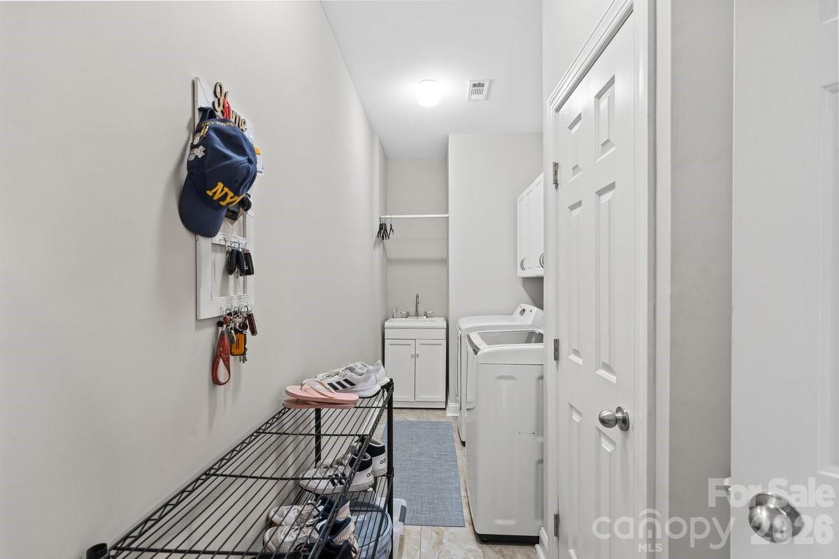 286 Corona Circle — Mooresville