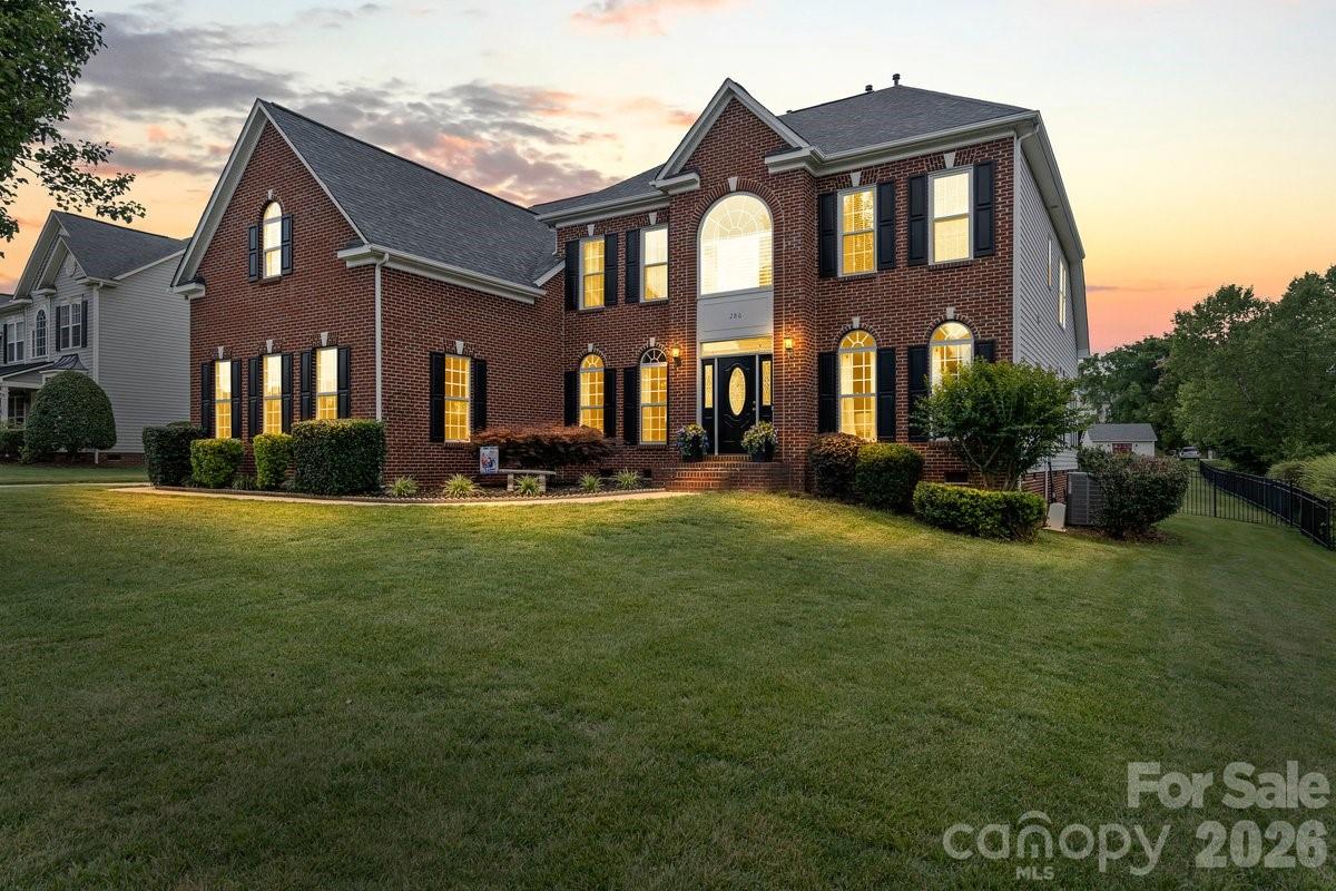 286 Corona Circle — Mooresville