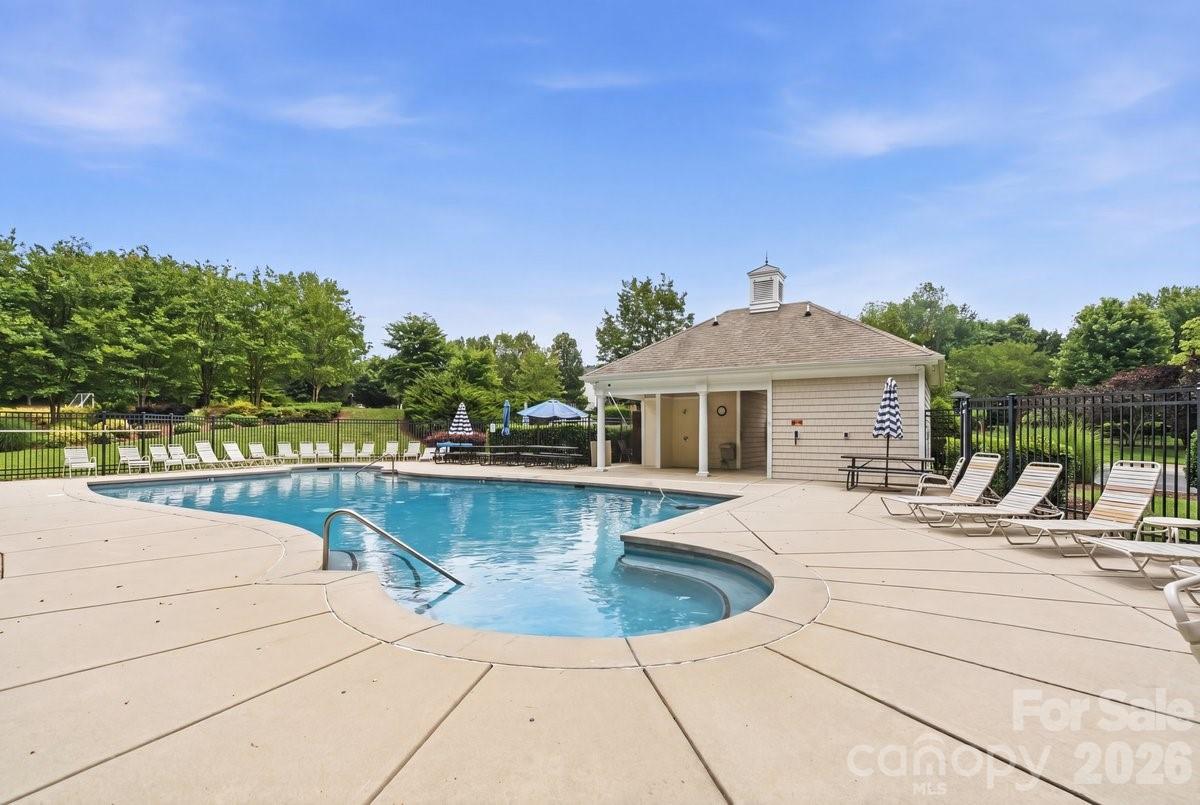 286 Corona Circle — Mooresville