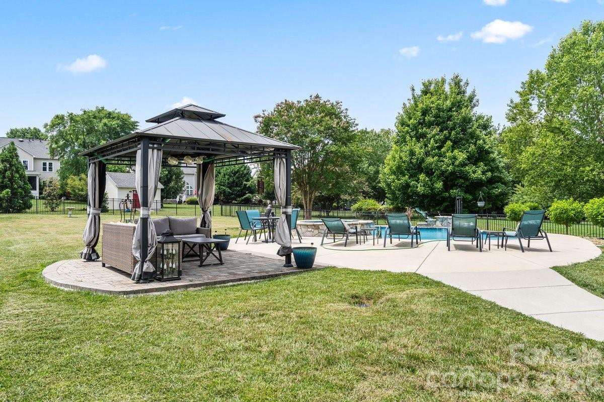 286 Corona Circle — Mooresville