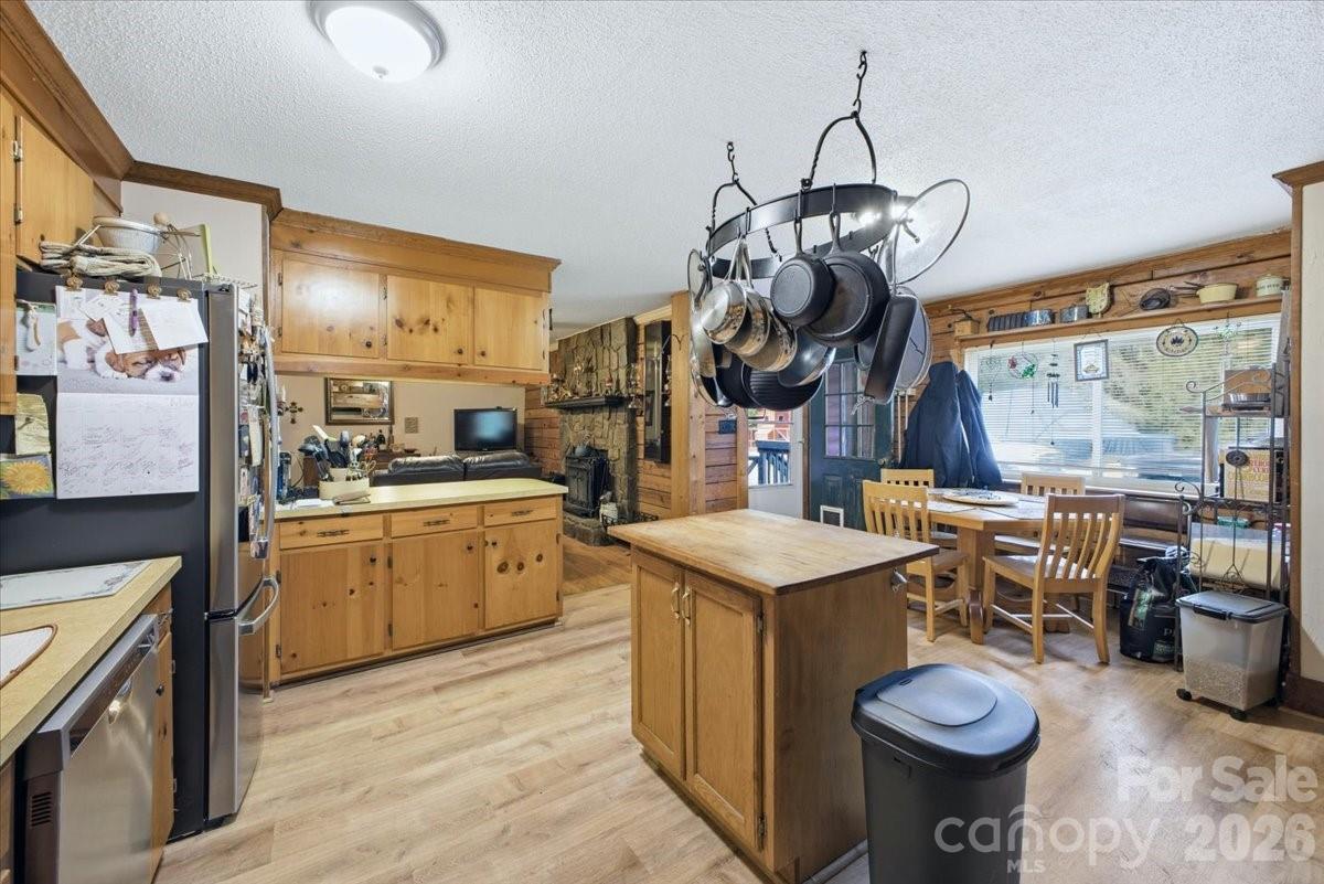 4639 Hickory Lincolnton Highway — Newton