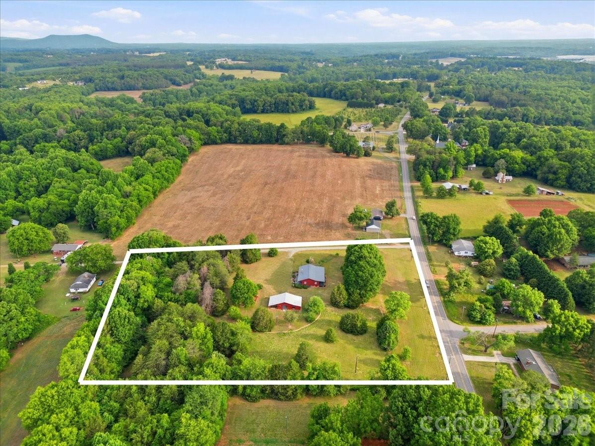 4639 Hickory Lincolnton Highway — Newton