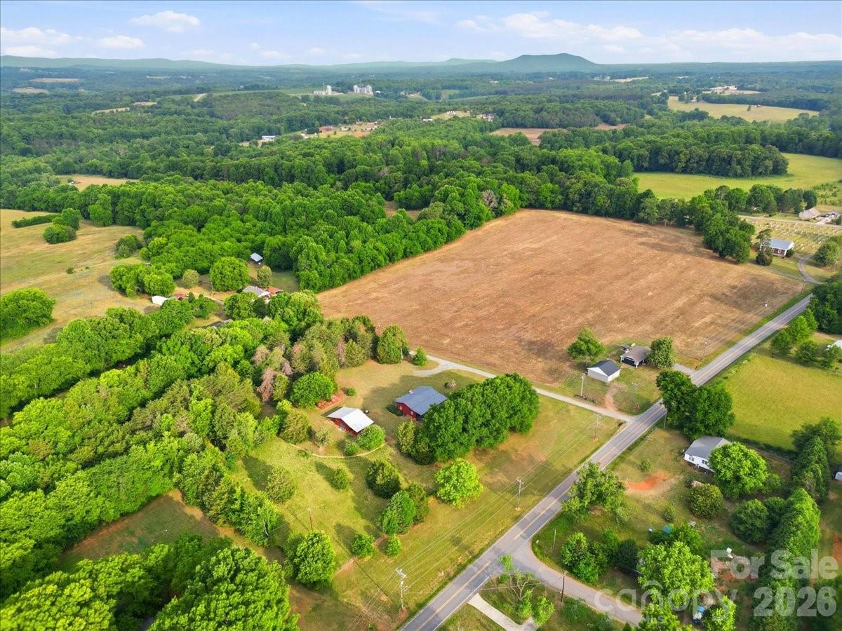 4639 Hickory Lincolnton Highway — Newton