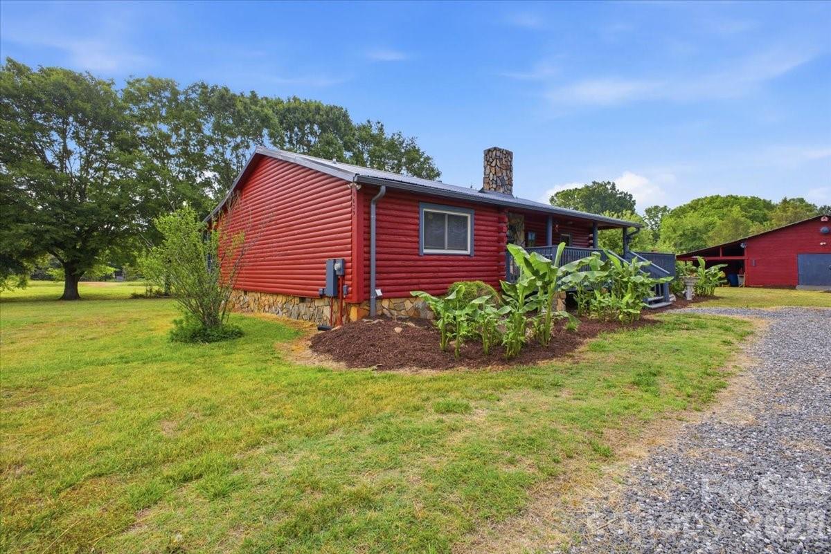 4639 Hickory Lincolnton Highway — Newton
