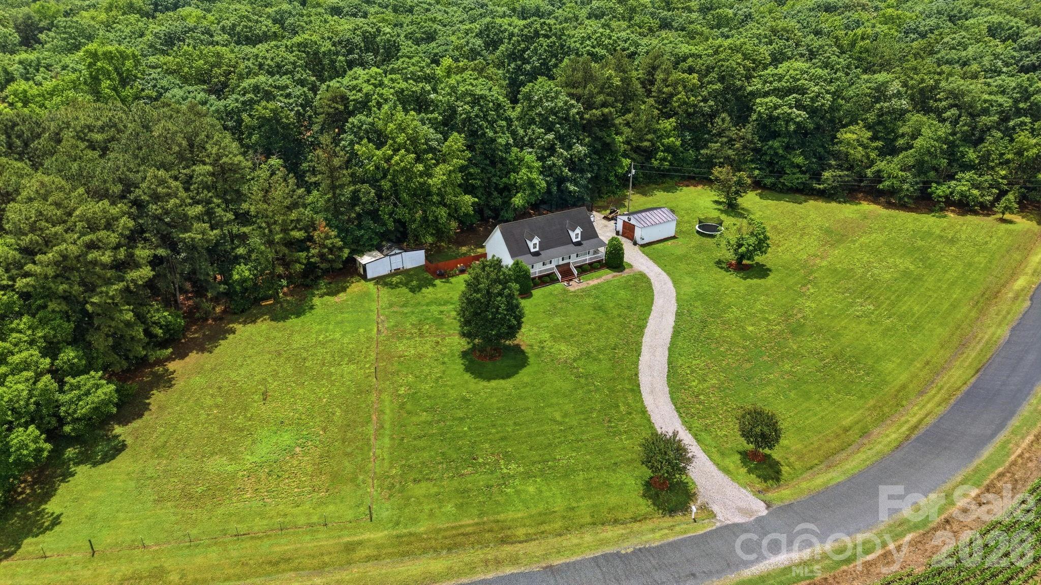 6626 Jesse Rushing Road — Marshville