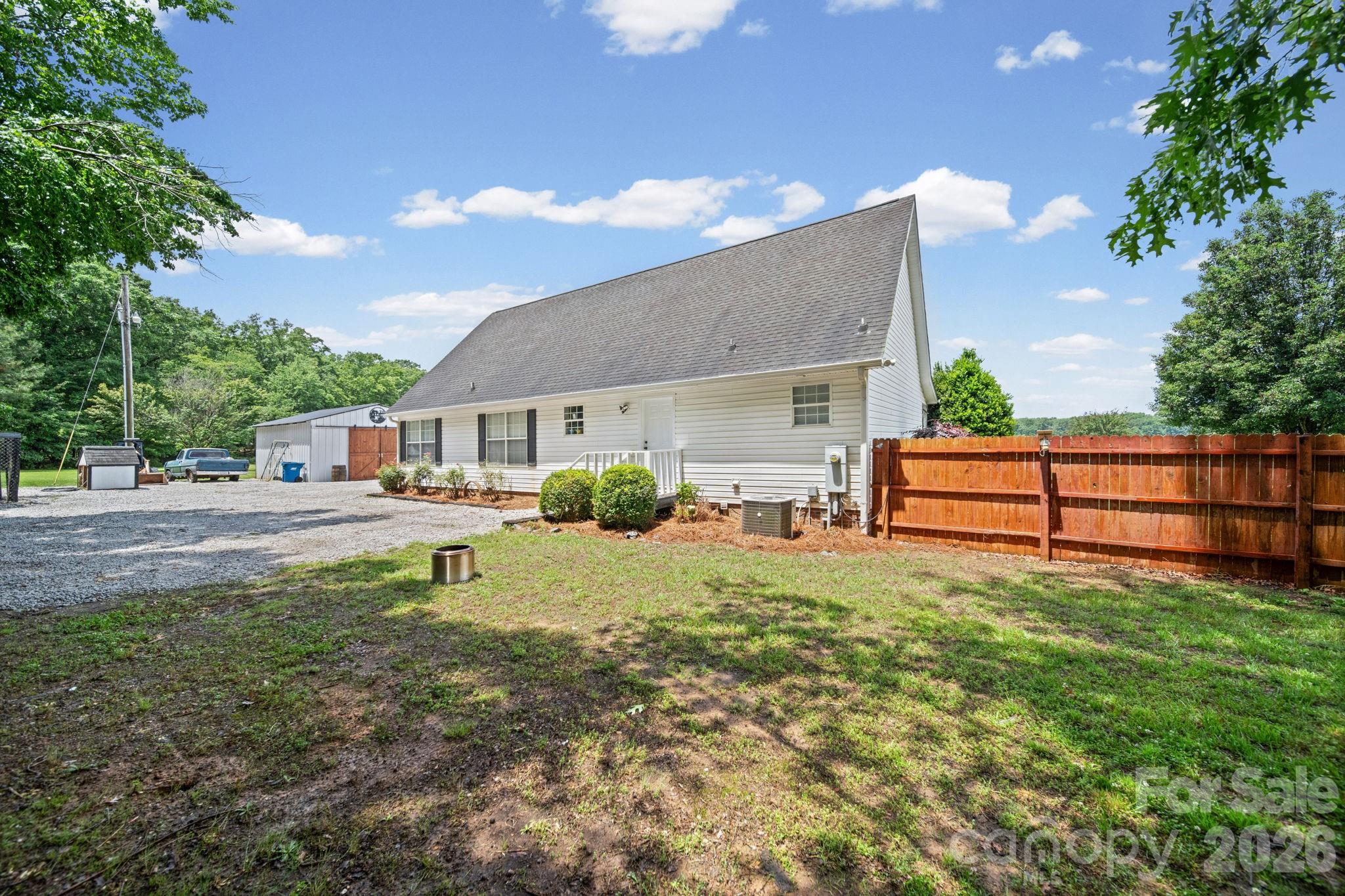 6626 Jesse Rushing Road — Marshville