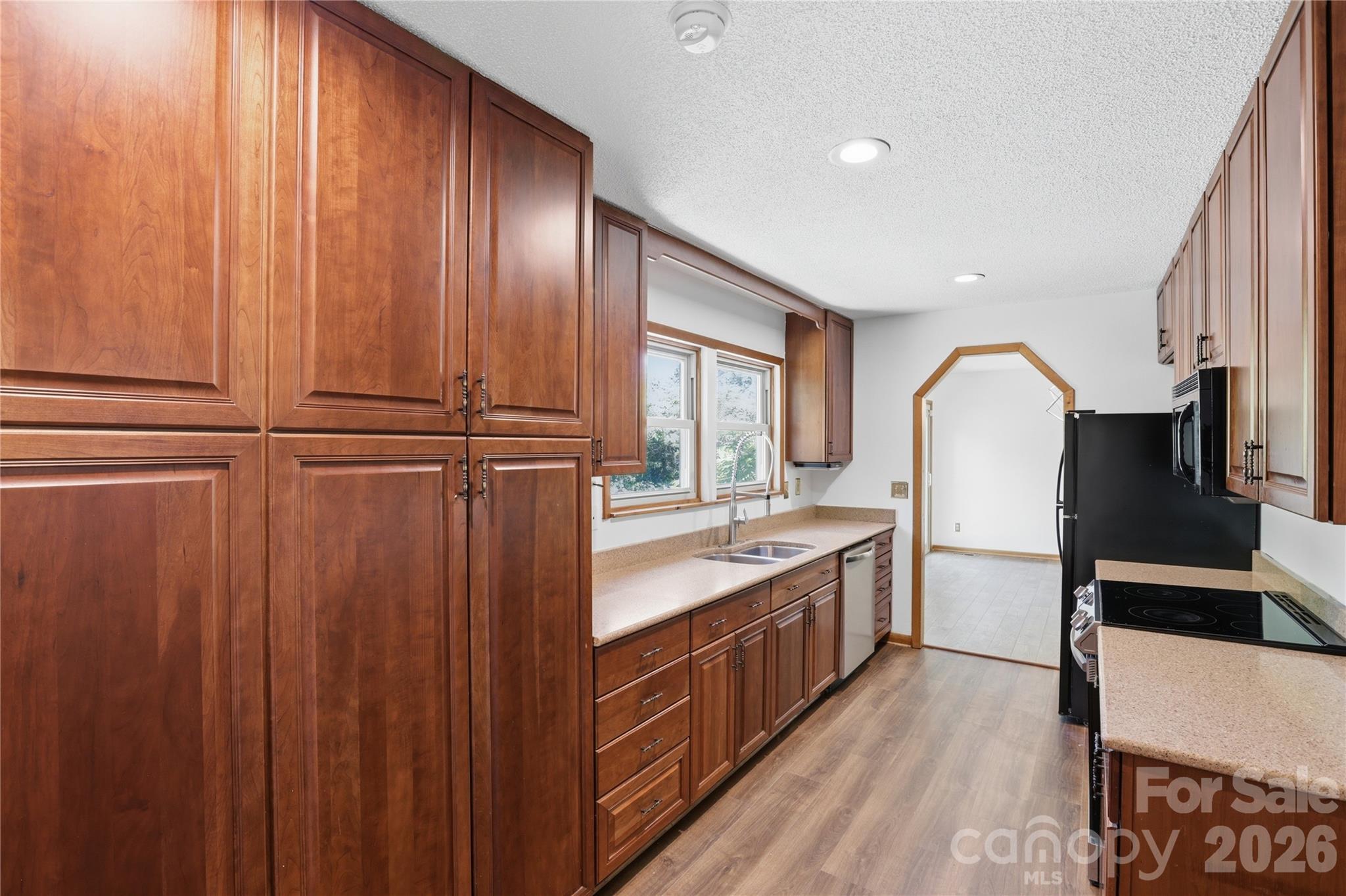 207 Wood Dale Drive — Hendersonville