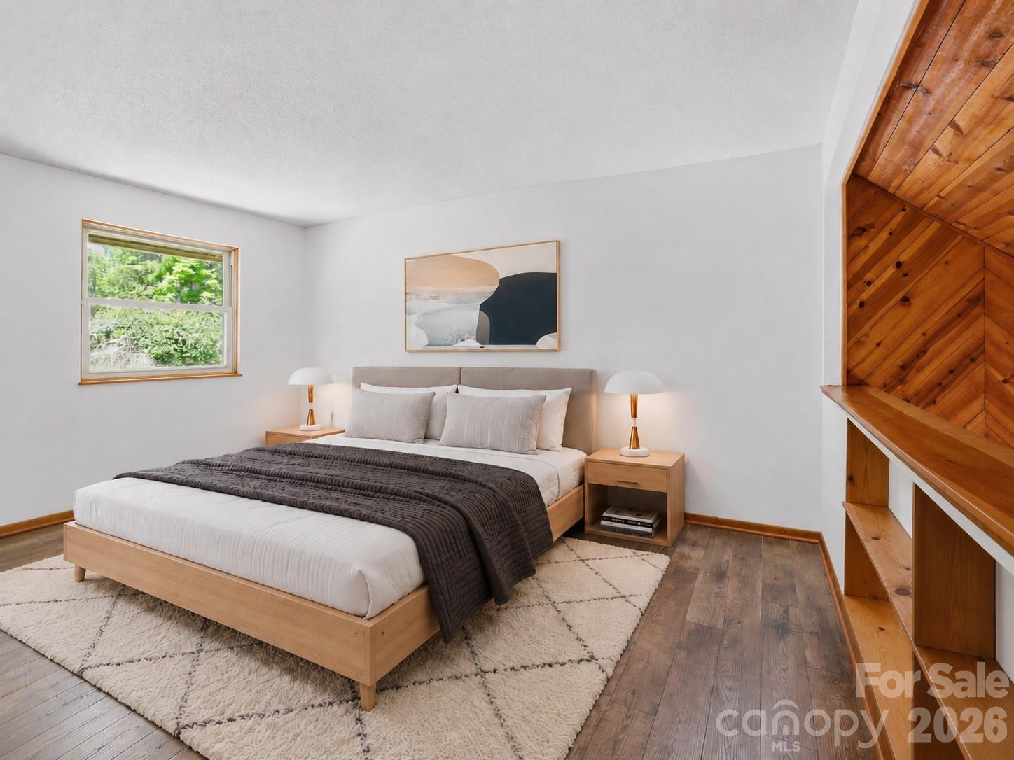 207 Wood Dale Drive — Hendersonville