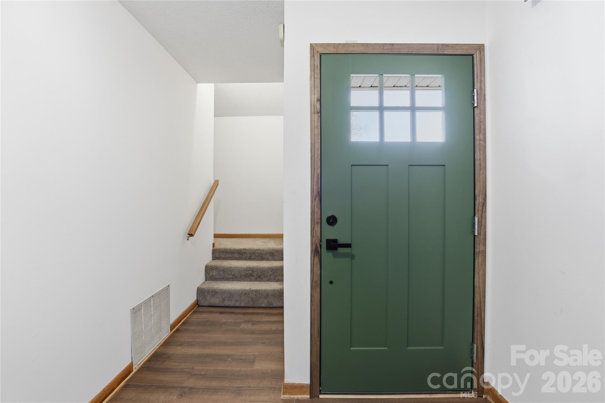 207 Wood Dale Drive — Hendersonville