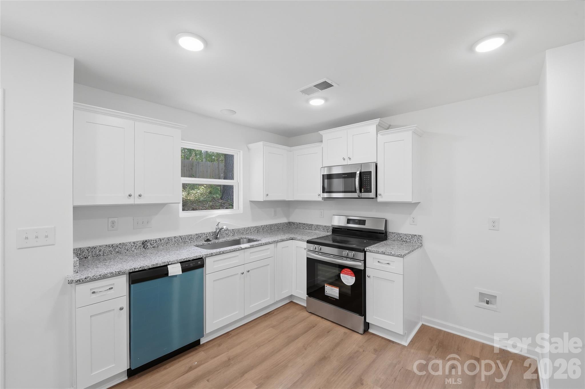 333 Buckelew Street — Lancaster