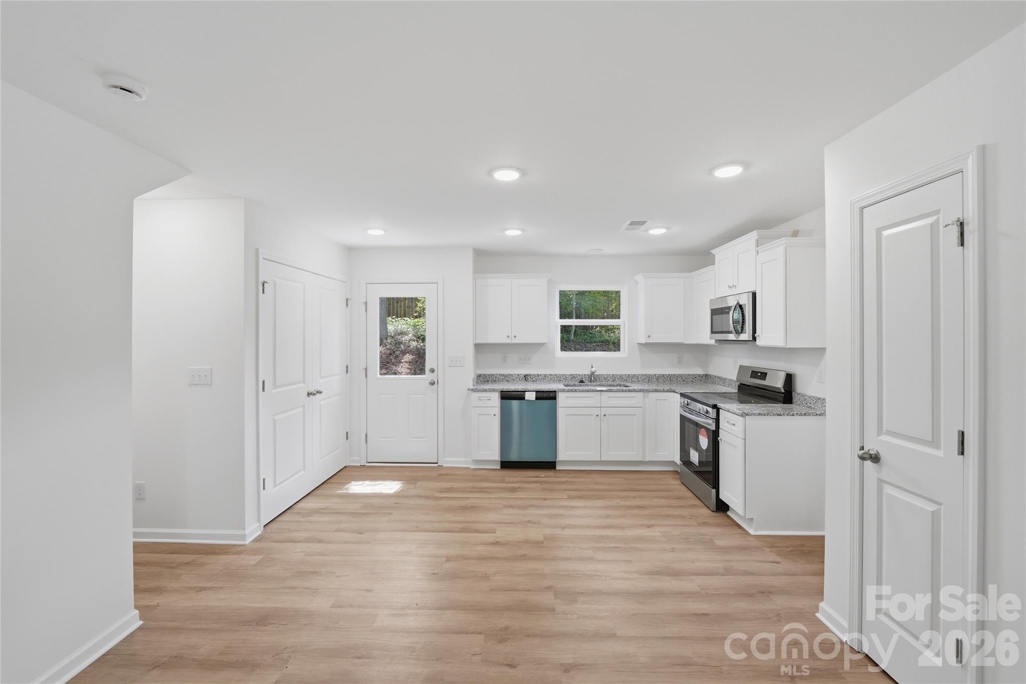 333 Buckelew Street — Lancaster
