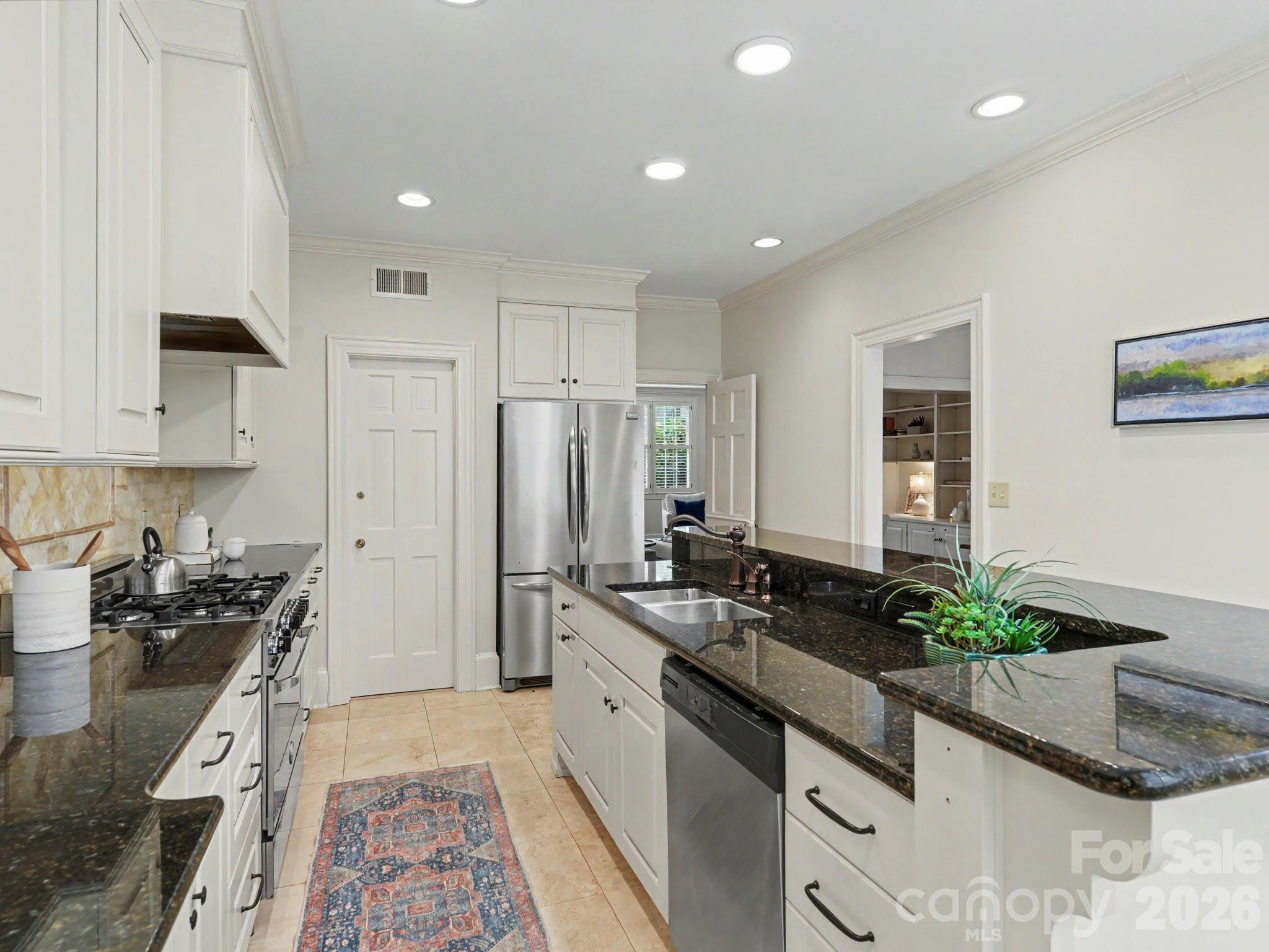 148 Perrin Place — Charlotte