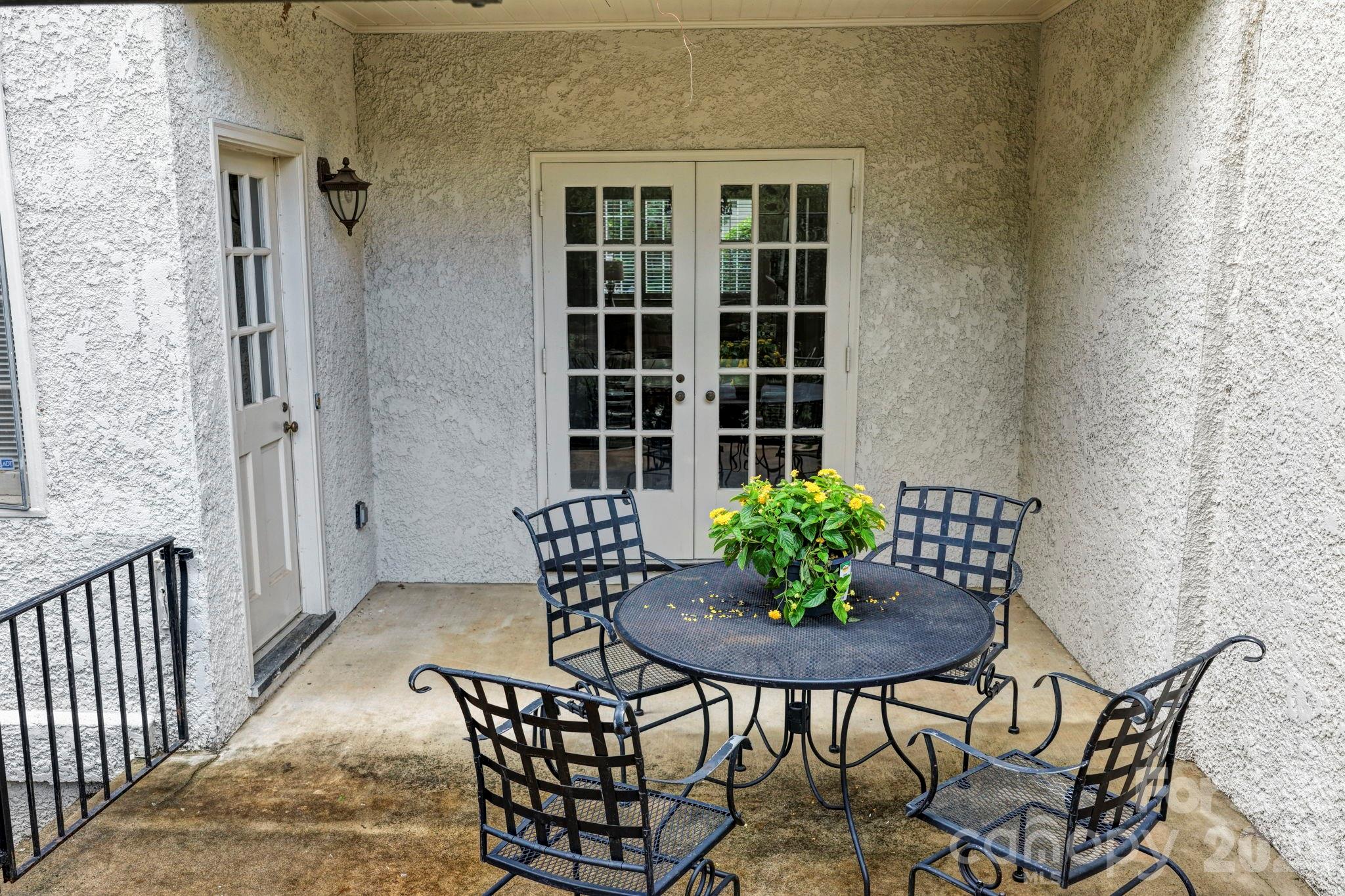 148 Perrin Place — Charlotte