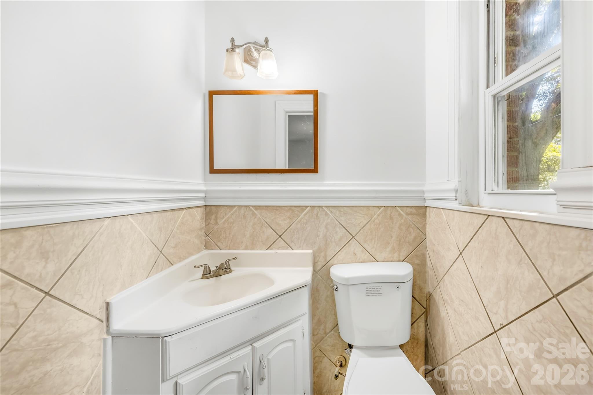 4418 N Sharon Amity Road — Charlotte