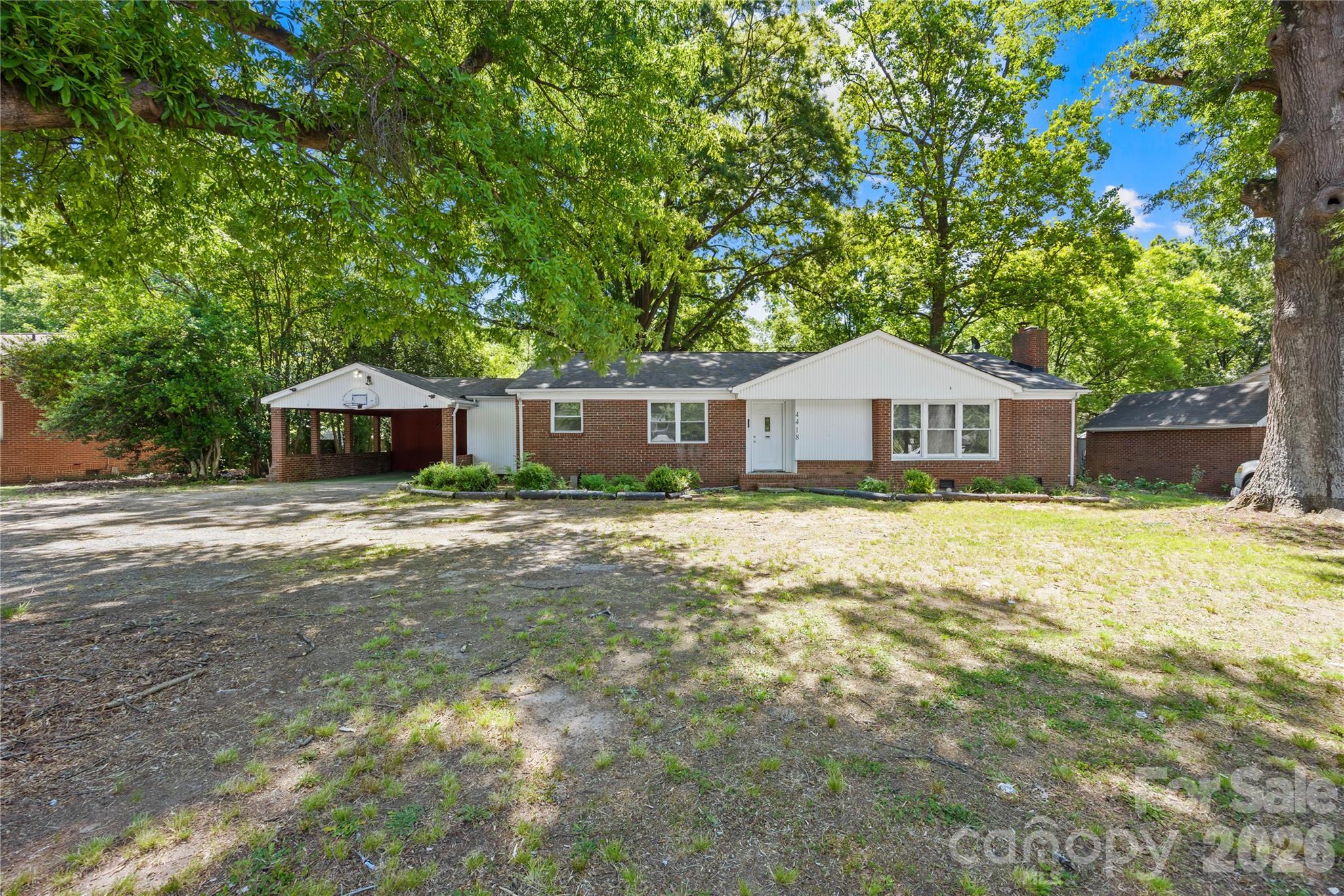 4418 N Sharon Amity Road — Charlotte