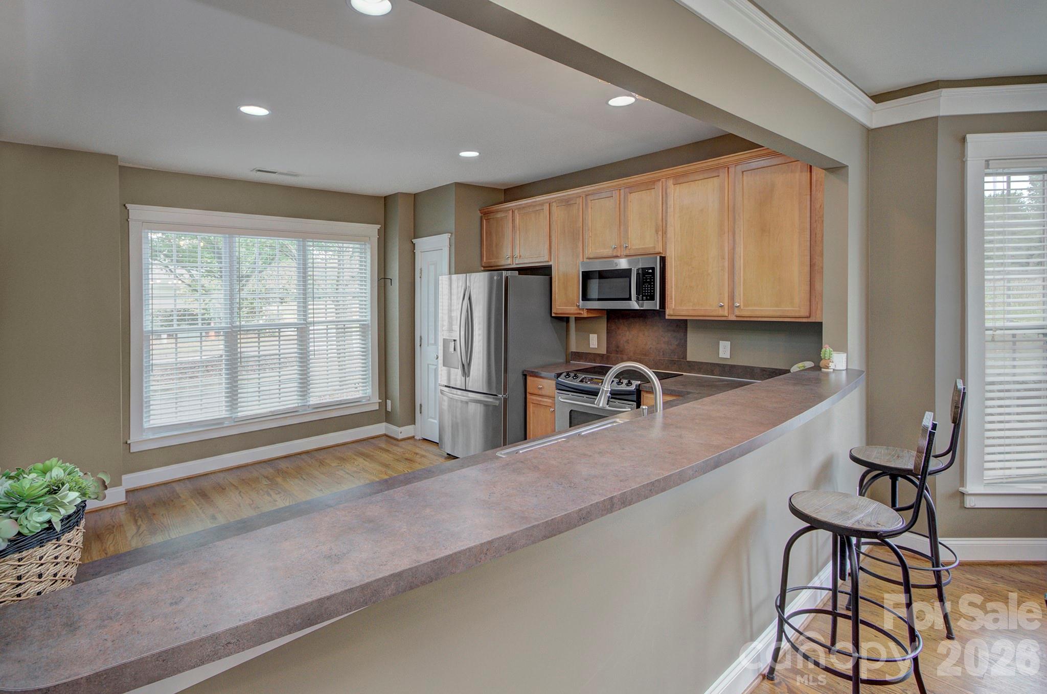 903 White Point Drive — Huntersville