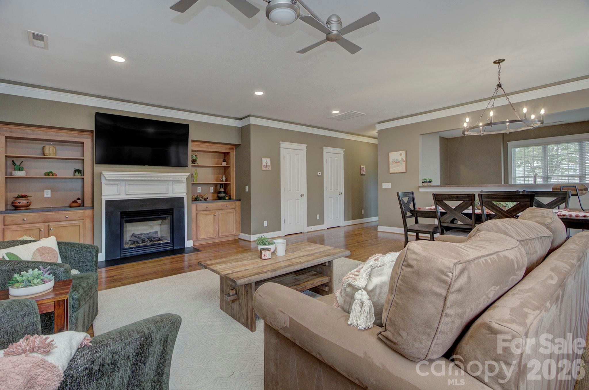 903 White Point Drive — Huntersville