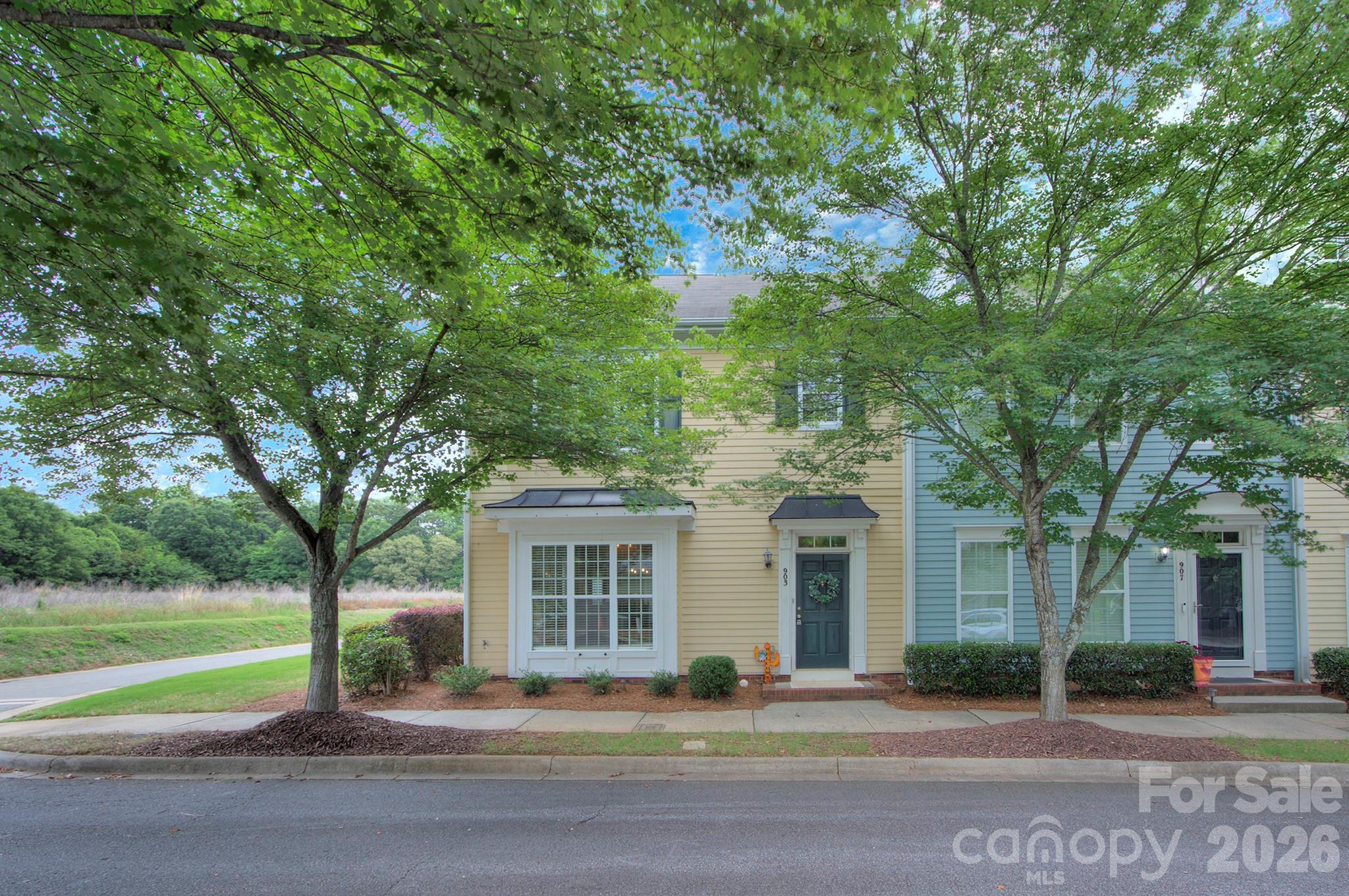 903 White Point Drive — Huntersville