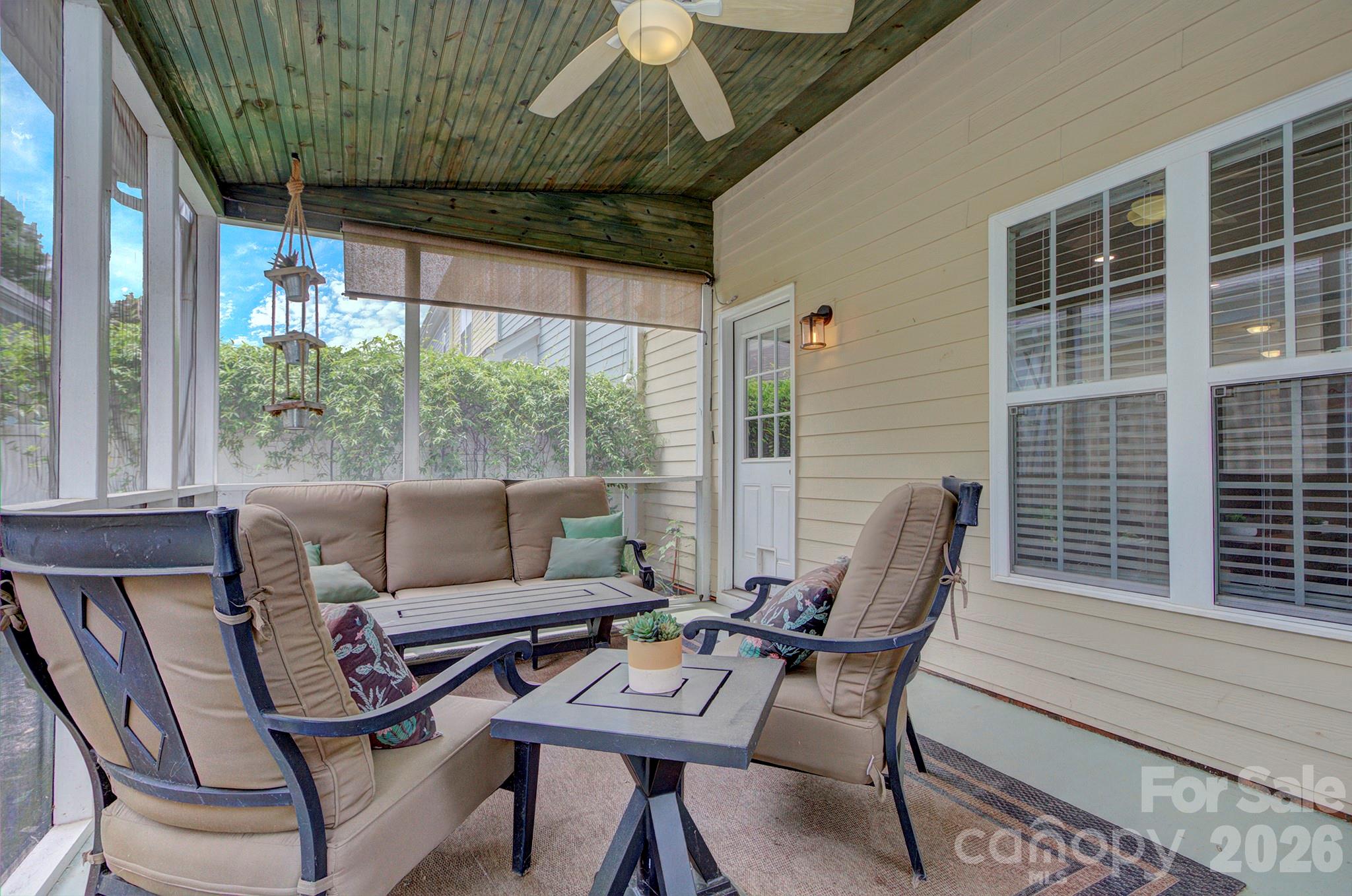 903 White Point Drive — Huntersville