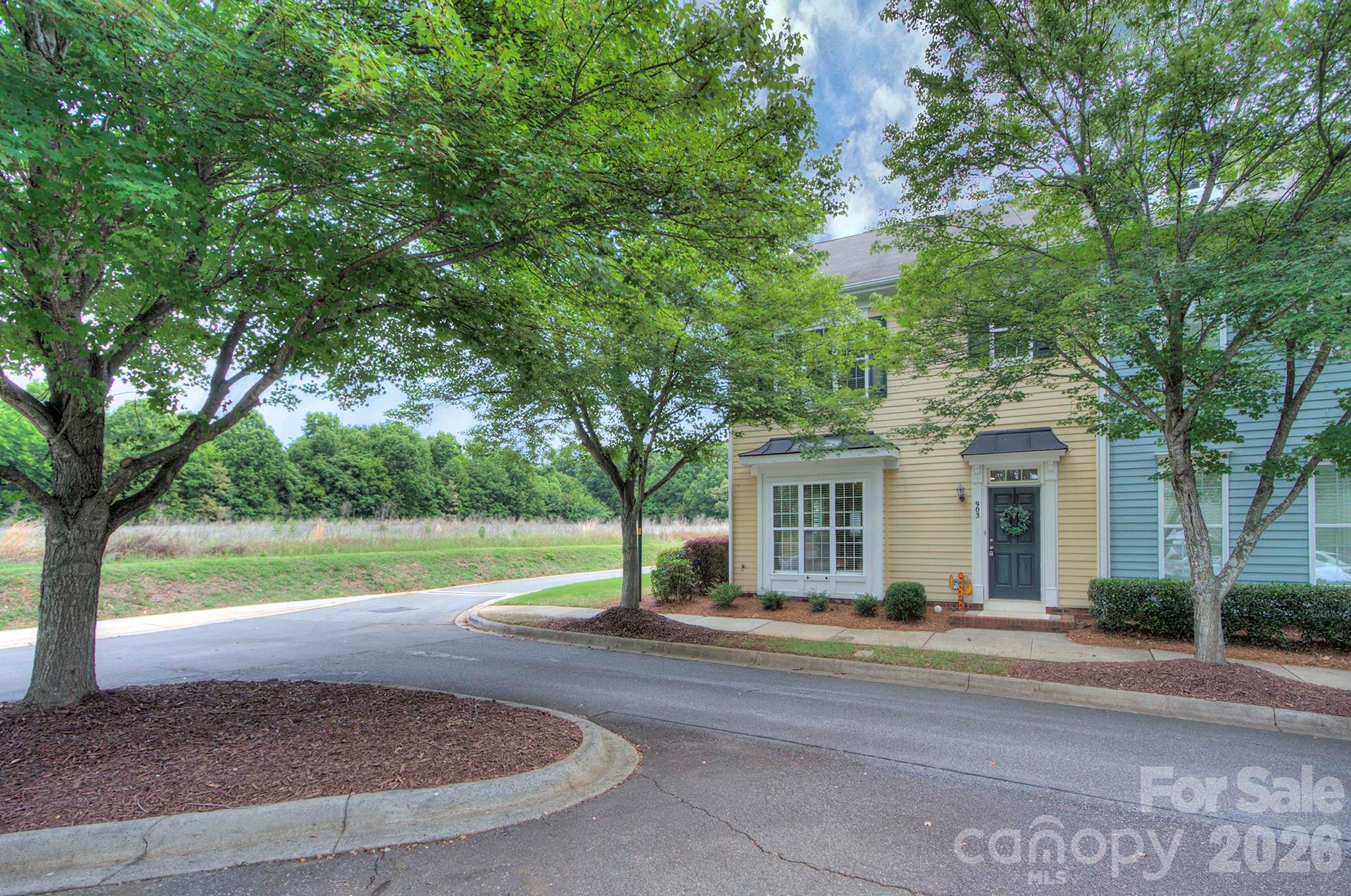 903 White Point Drive — Huntersville