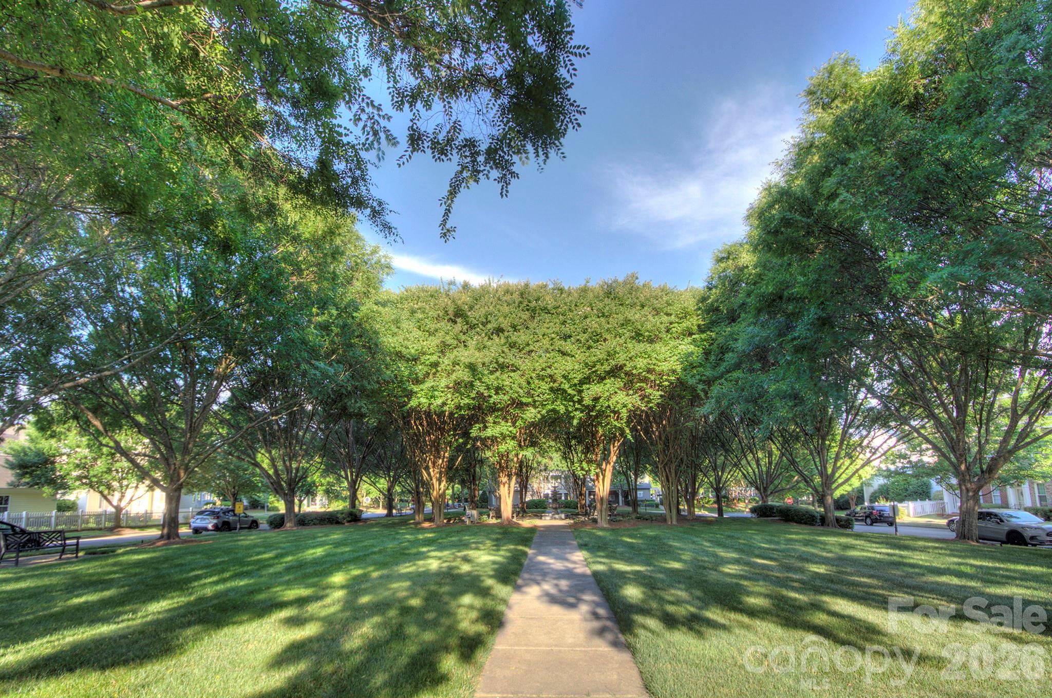 903 White Point Drive — Huntersville