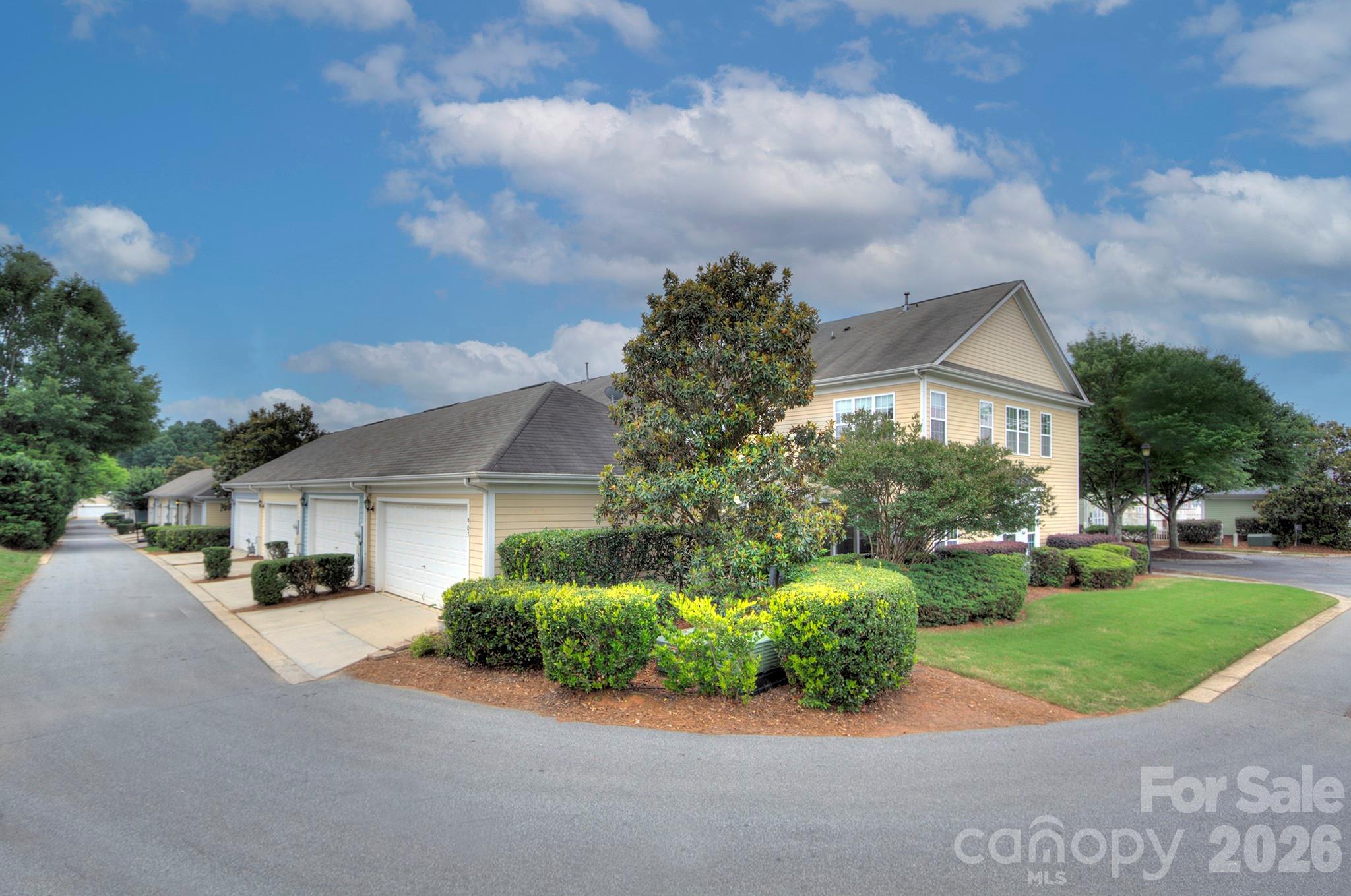 903 White Point Drive — Huntersville