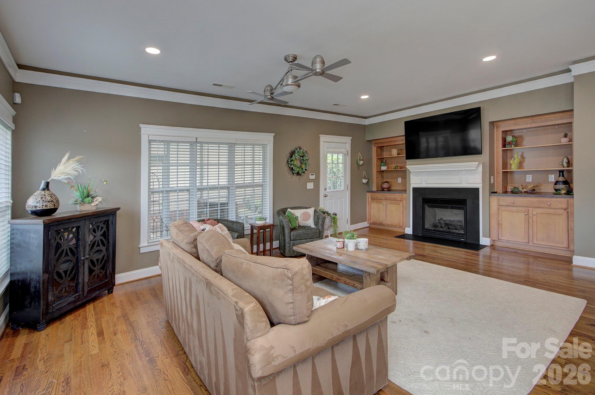903 White Point Drive — Huntersville