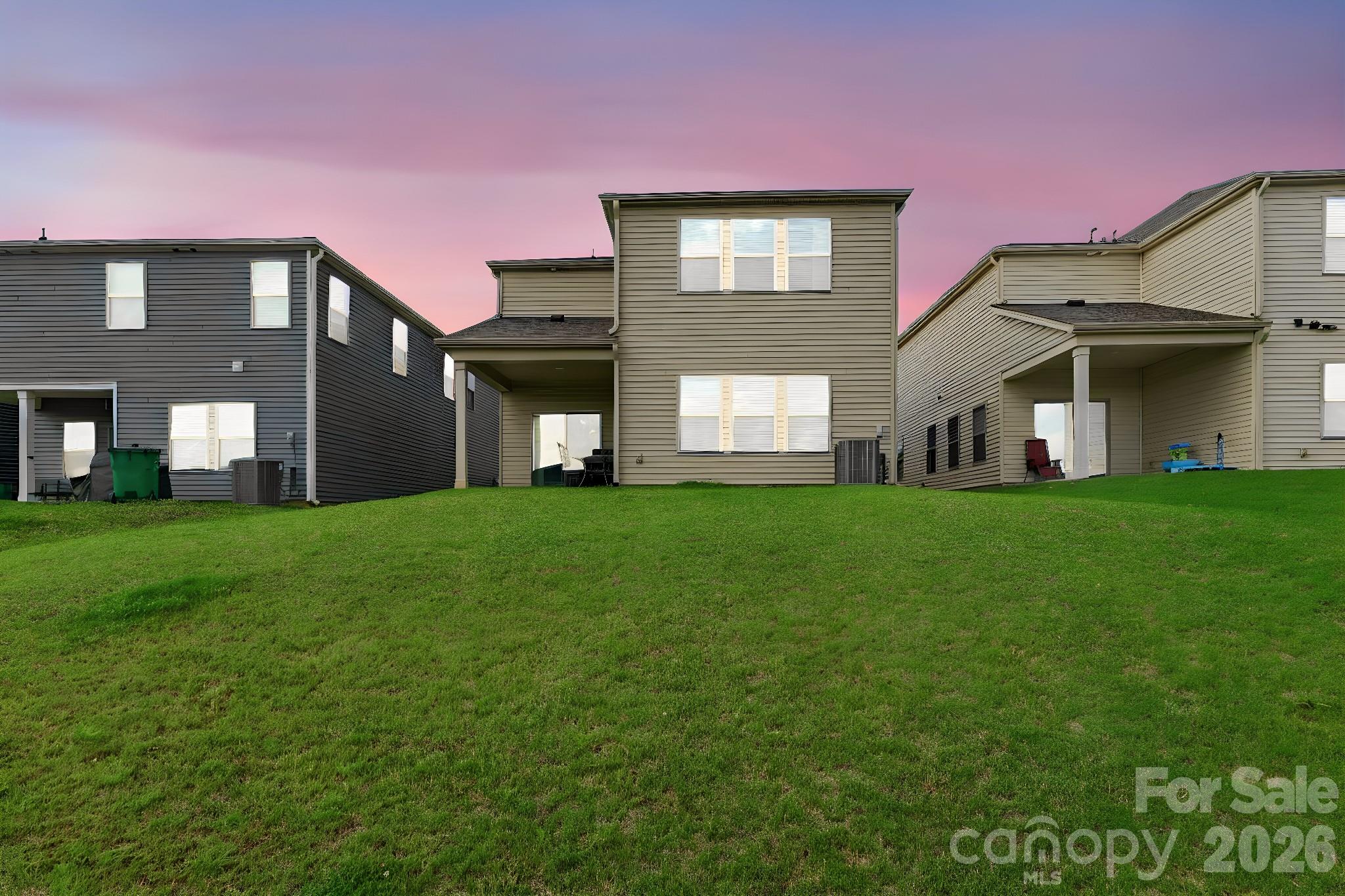5012 Shadbush Road — Charlotte