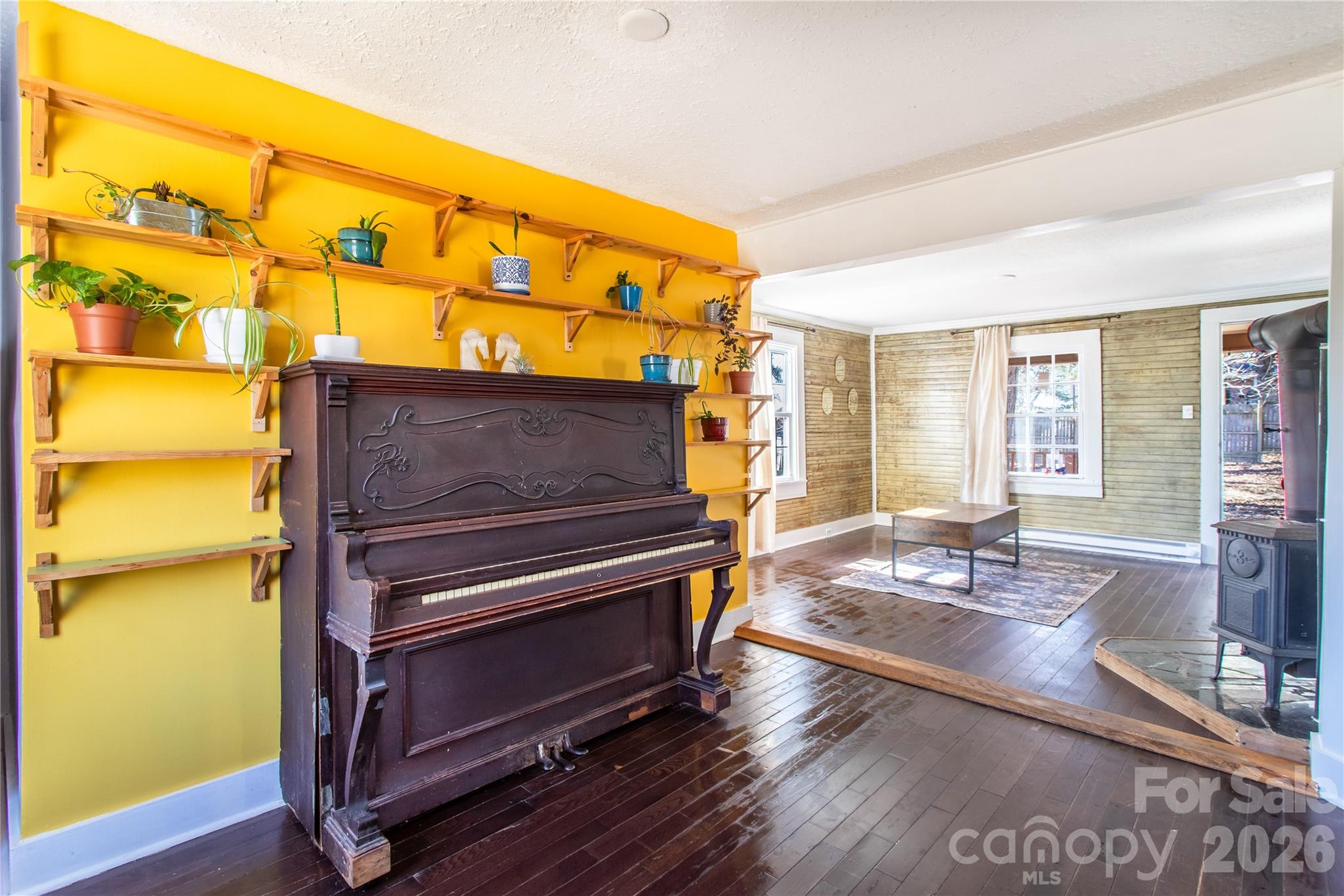 105 Adams Hill Road — Asheville