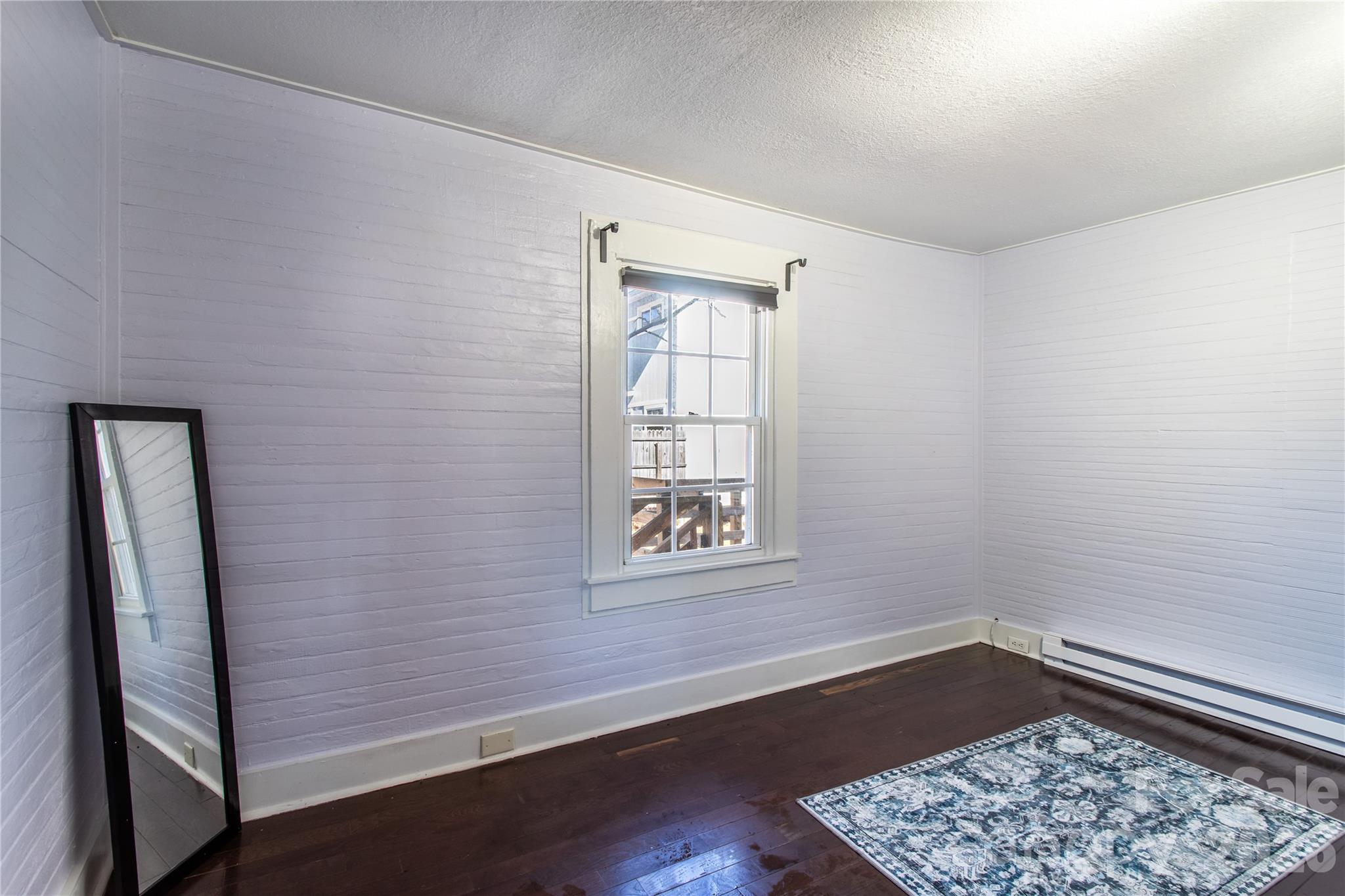 105 Adams Hill Road — Asheville