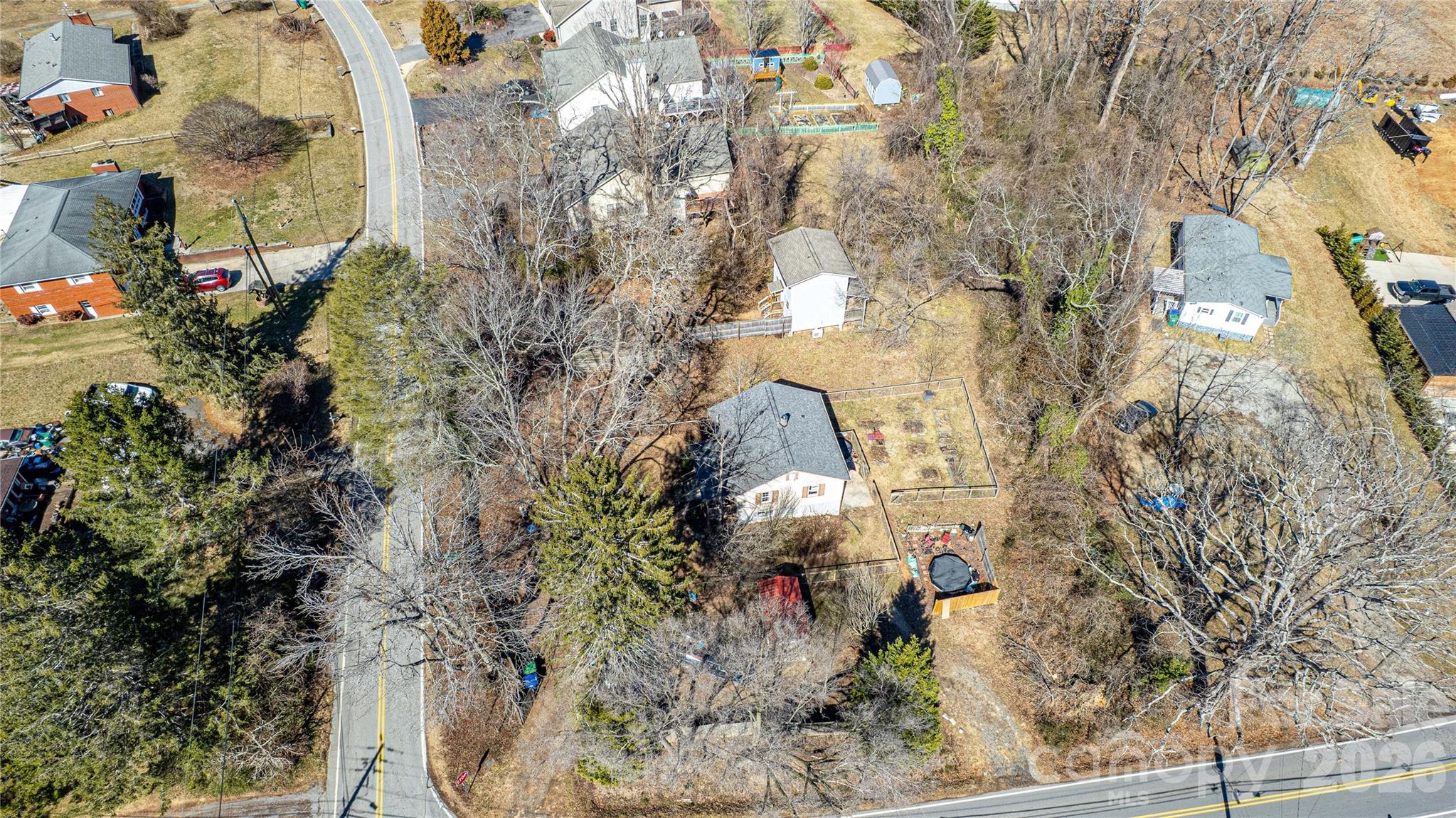 105 Adams Hill Road — Asheville