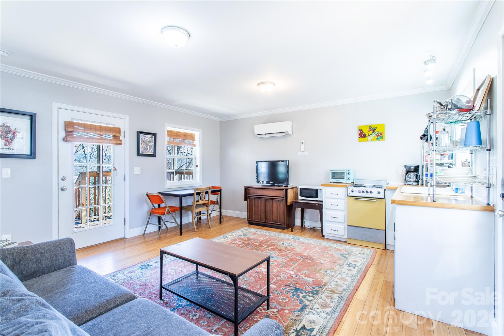 105 Adams Hill Road — Asheville